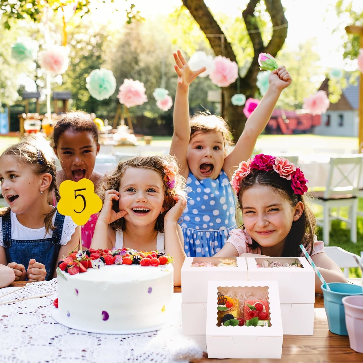 Grossiste Boîtes à Gâteaux 16pcs avec Fenêtre 6x6x3 pouces, Parfaites pour Treats, Chocolats, Cupcakes, Pâtisseries, Logo Personnalisé, Fournisseur en Vente en Gros