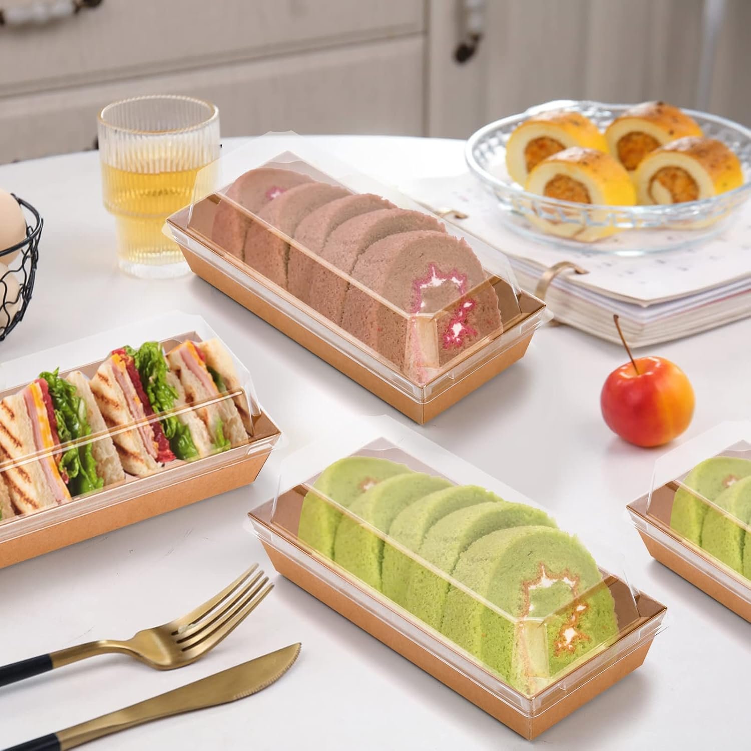 Containers à emporter en papier, 100 pièces, en vrac pour fabricants, emballages rectangulaires pour sushi et desserts, avec couvercles transparents, personnalisés pour les camions de restauration, gâteaux roulés, gaufres, biscuits et pains.