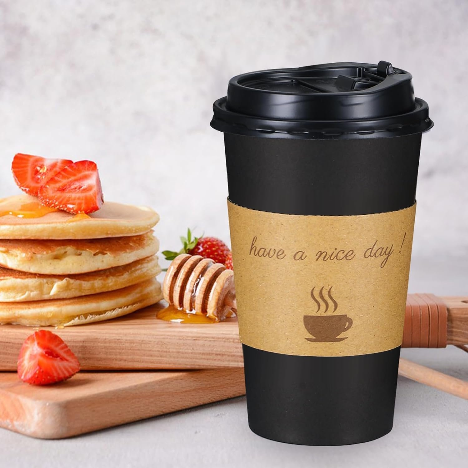 Grossiste de Tasses à Café 16 oz en Vrac, Tasses Jetables Noires avec Couvercles, Agitateurs et Manchons, OEM pour Bureau, Voyage et Domicile