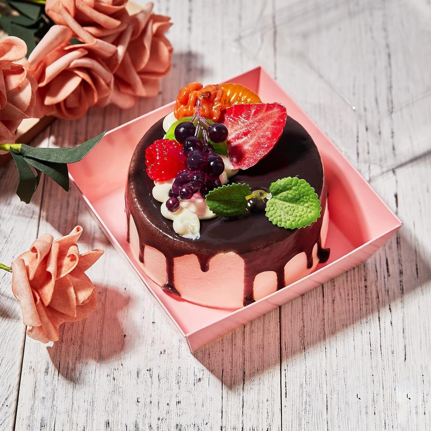 Grossiste en Vrac : Boîtes à Charcuterie Jetables Roses de 4 pouces avec Couvercles Clairs pour Cookies, Tranches de Gâteau, Mini Gâteaux, et Fraises en Chocolat - OEM Fournisseur de Boîtes à Desserts