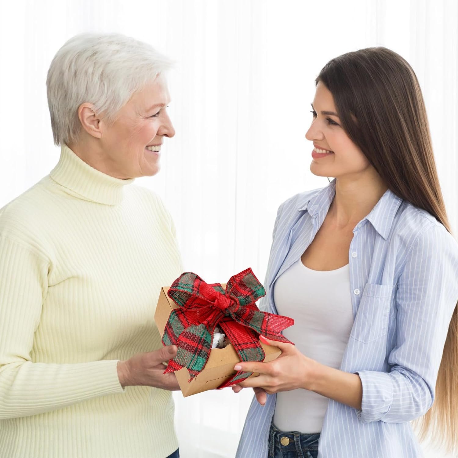 Boîte à pâtisserie en kraft avec fenêtre pour 60 pièces, 6 x 6 x 3 pouces, vente en gros, fabriquée par un fournisseur, avec logo personnalisé.