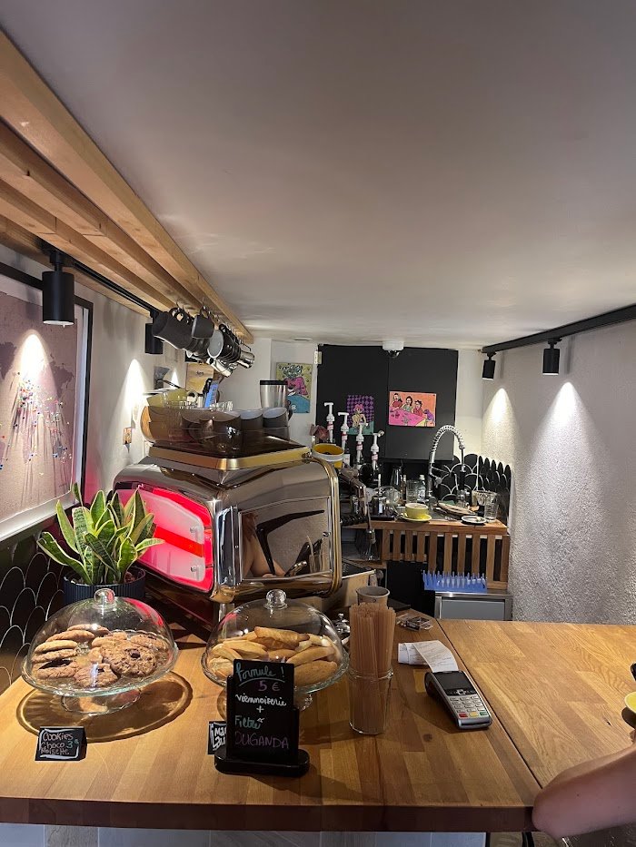 Un zoom sur la scène café à Marseille : Expériences authentiques au Café Lauca « La Boutchica » Un zoom sur la scène café à Marseille : Expériences authentiques au Café Lauca « La Boutchica »