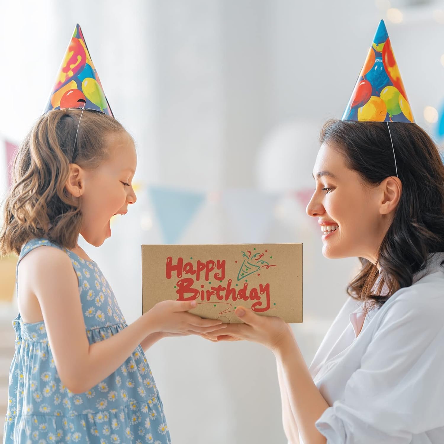 Grossiste Boîtes à Gâteaux Auto-popup 10x10x5 avec Fenêtre, 24pcs, Vente en Gros Boîtes à Pâtisseries, Assemblage Facile pour Tartes, Cookies, Chocolats - Personnalisation du Logo disponible