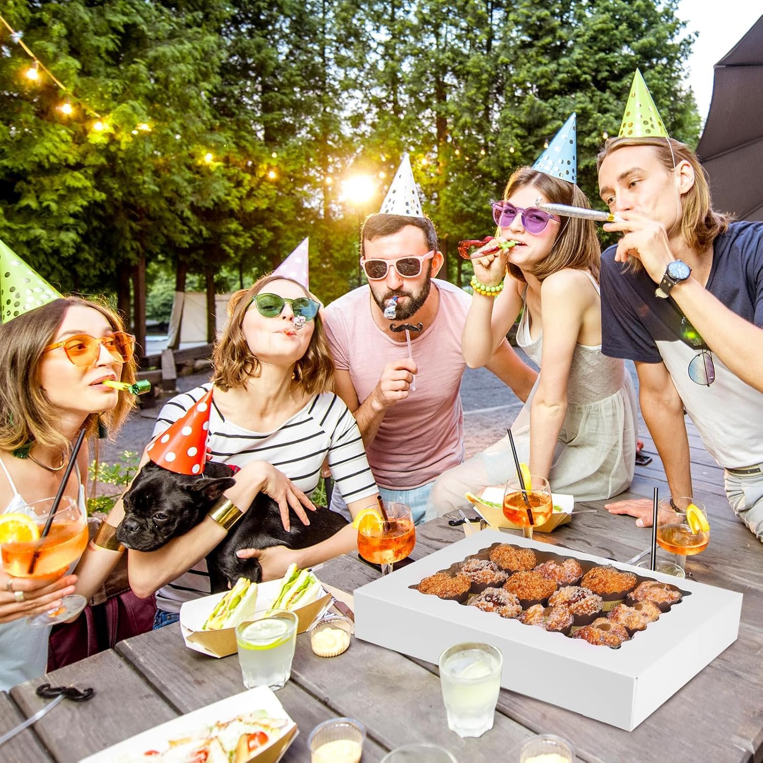 Grossiste en Vrac Boîtes à Gâteaux 25 pièces avec Fenêtre, Boîtes à Pâtisserie Auto-Pop-up 16x11x2,5in pour Treats, Desserts, Chocolats, Tartes, Muffins, Donuts, Marque Blanche, Fabricant.