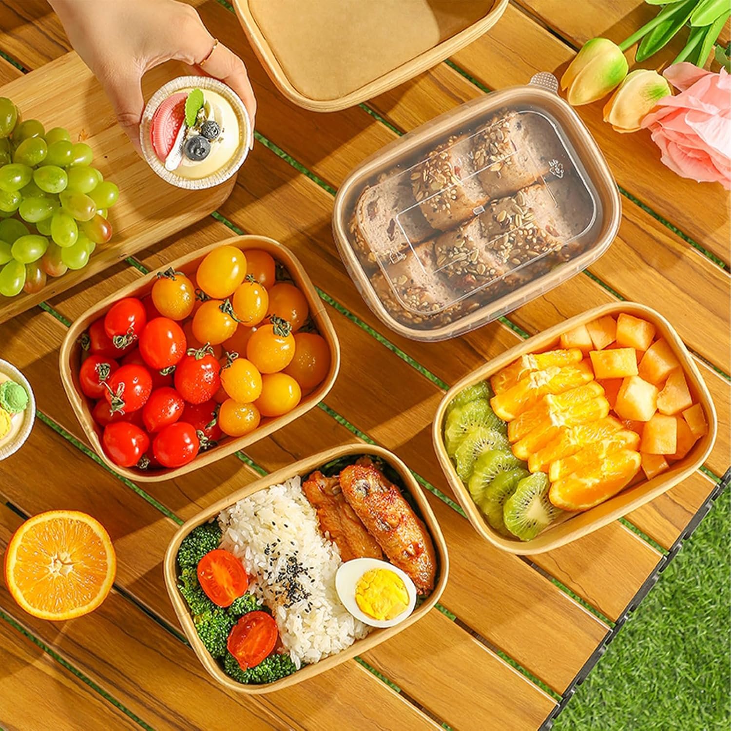 Grossiste contenants alimentaires en vrac 50-Pack 29oz bols en papier kraft jetables avec couvercles et fourchettes, contenant pour repas à emporter, adaptés pour le micro-ondes, parfait pour les fêtes de la Saint-Patrick, consommation chaude/froide, OEM.