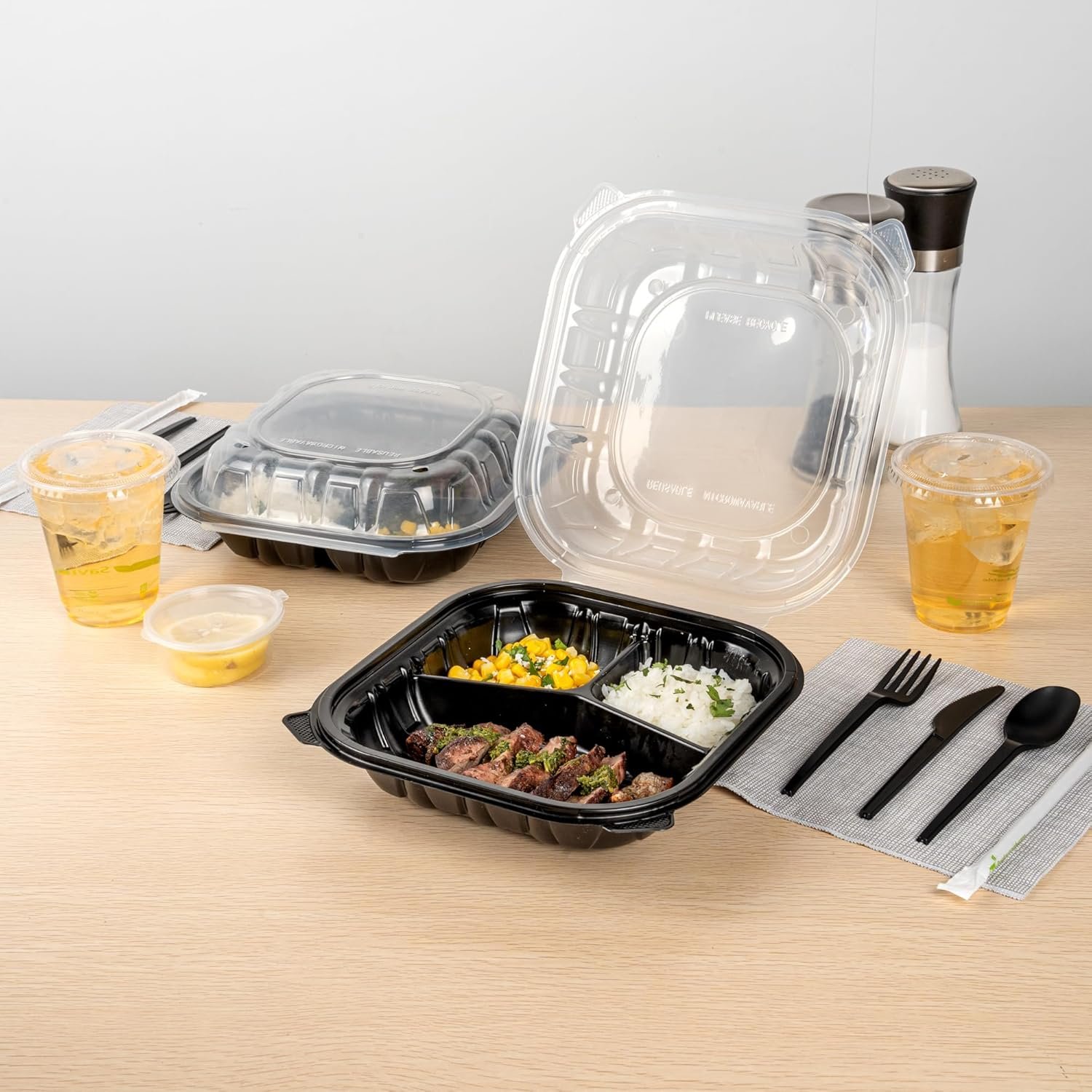 Grossiste en Vrac de Contenants en Plastique Noir 40 onces, 50 Boîtes à Emporter Jetables avec 3 Compartiments, Couvercles Ventilés, Idéales pour Salades et Pâtes, OEM, Fournisseur de Récipients pour Préparation de Repas Microwavables.