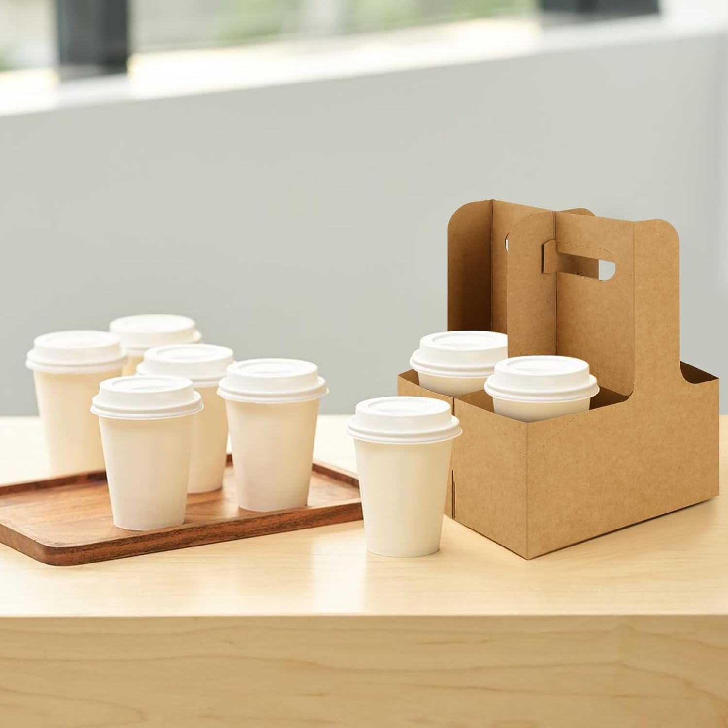 Grossiste 60 pcs Support à boissons en papier kraft brun pour 2 tasses avec poignée – Support à gobelet en papier jetable pour boissons chaudes ou froides, transport de tasses & porte-gobelets pour livraison de nourriture, Personnalisation de logo disponible, Fabricant européen.