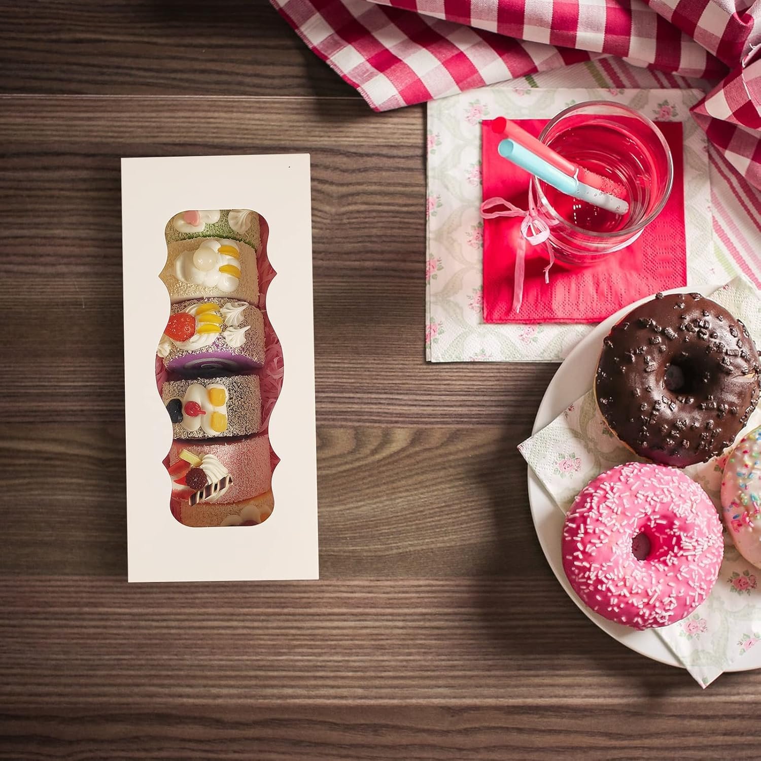 Grossiste Boîtes à Gâteaux Blanches avec Fenêtre 30pcs 9x4x3,5 Pouces, Fournisseur de Boîtes pour Gâteaux en Pain, Desserts, Muffins, Donuts et Bonbons, Logo Personnalisé, Vente en Gros