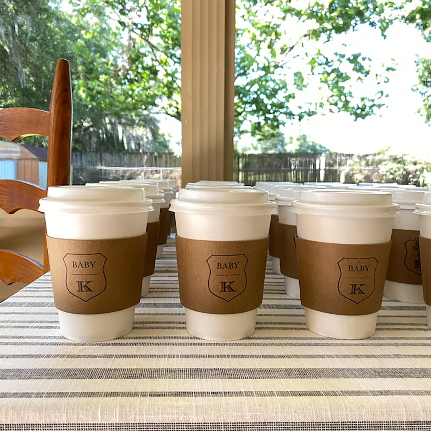 Grossiste de Manchons à Café Imprimés Personnalisés 10-20oz, Sleeve en Kraft Brun Naturel pour Boissons Chaudes, Logo Personnalisé pour Favoris de Mariage, Fournisseur de Manchons Jetables en Vrac Grossiste de Manchons à Café Imprimés Personnalisés 10-20oz, Sleeve en Kraft Brun Naturel pour Boissons Chaudes, Logo Personnalisé pour Favoris de Mariage, Fournisseur de Manchons Jetables en Vrac