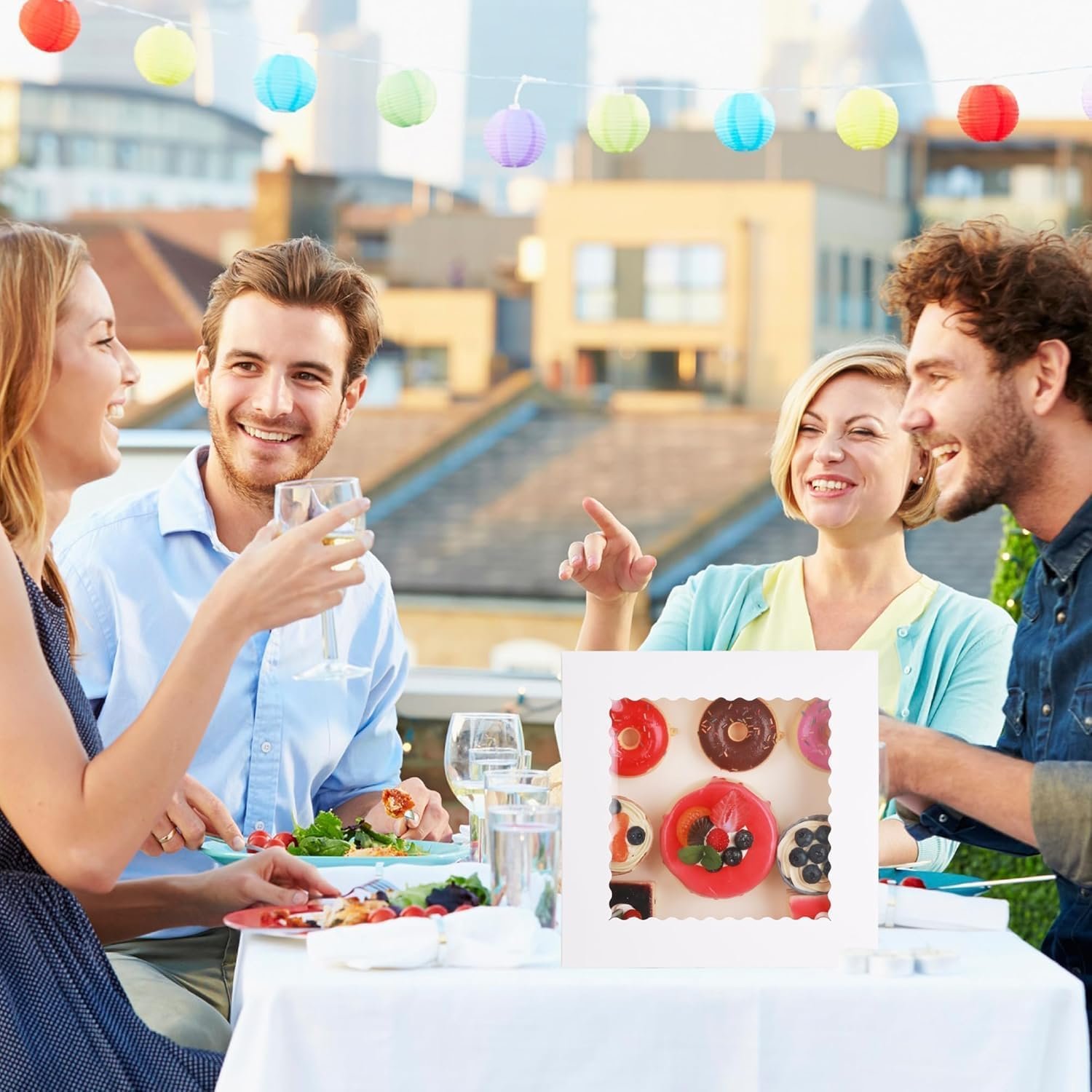 Grossiste 10 Boîtes à Pâtisserie avec Fenêtre 10x10x2,5 pouces, Fournisseur d'Emballages pour Gâteaux, Muffins, Cookies et Desserts, OEM