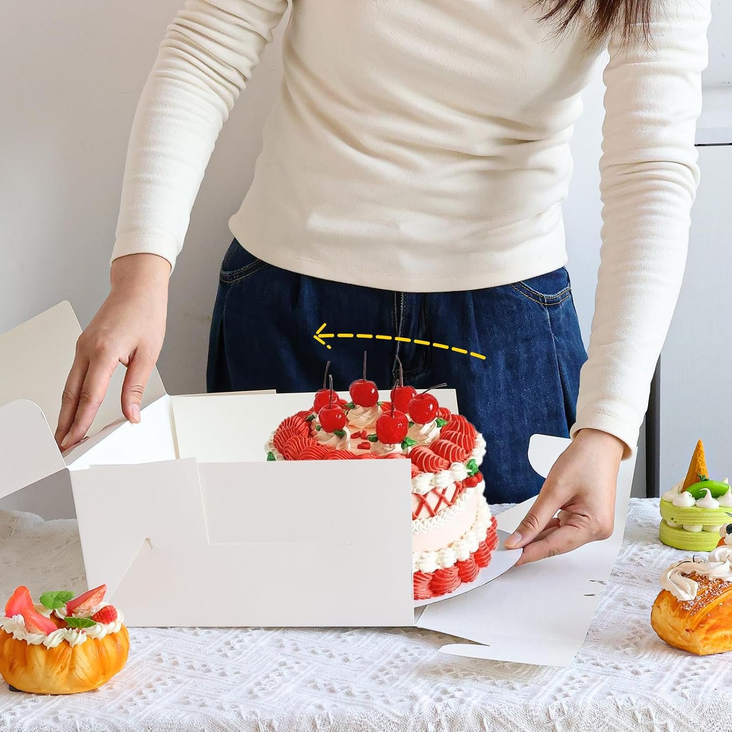 Grossiste de boîtes à gâteaux jetables 10x10x5 pouces avec logo personnalisé, comprenant des plaques à gâteau et des autocollants pour la fête des mères, pâtisseries, cupcakes, tartes, biscuits, vente en gros. Grossiste de boîtes à gâteaux jetables 10x10x5 pouces avec logo personnalisé, comprenant des plaques à gâteau et des autocollants pour la fête des mères, pâtisseries, cupcakes, tartes, biscuits, vente en gros.