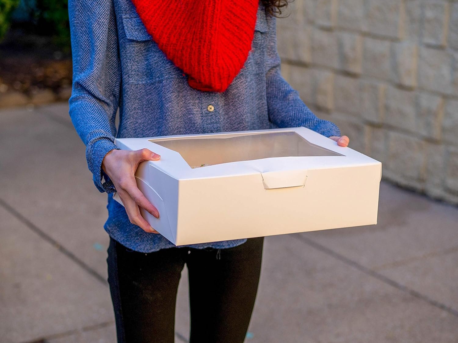 Grossiste Auto Pop-up Boîte à Pâtisserie Blanche avec Fenêtre 9x9x2.5 pour Tartes, Donuts, Pâtisseries, Fournisseur 200 pièces, Marque Blanche avec Couvercle Transparent. Grossiste Auto Pop-up Boîte à Pâtisserie Blanche avec Fenêtre 9x9x2.5 pour Tartes, Donuts, Pâtisseries, Fournisseur 200 pièces, Marque Blanche avec Couvercle Transparent.