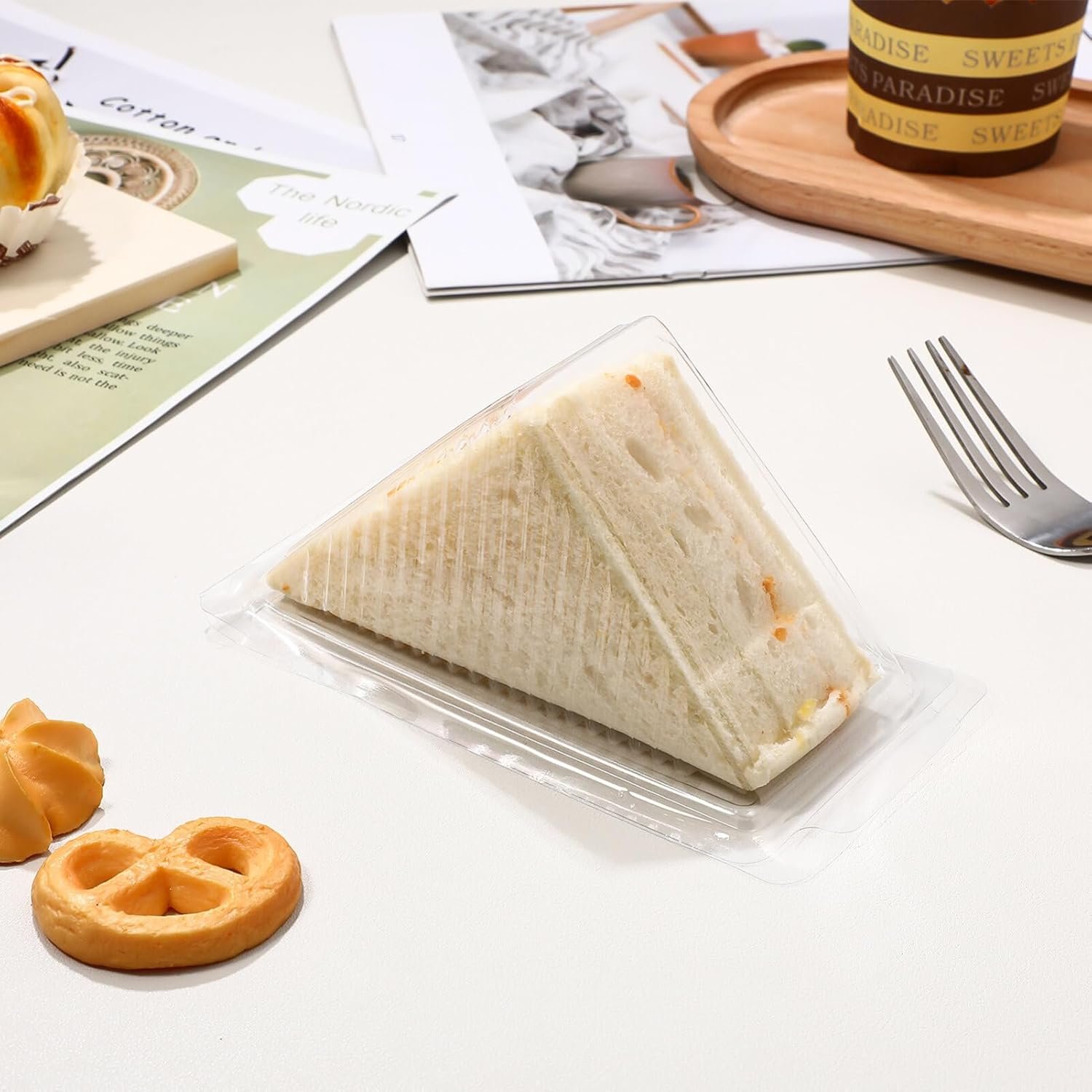 Grossiste en emballages alimentaires jetables pour sandwichs, conteneurs triangulaires clairs de 15 x 8,5 x 8 cm, Logo Personnalisé pour événements comme les mariages ou les baby showers, Fournisseur spécialisé en vente en gros. Grossiste en emballages alimentaires jetables pour sandwichs, conteneurs triangulaires clairs de 15 x 8,5 x 8 cm, Logo Personnalisé pour événements comme les mariages ou les baby showers, Fournisseur spécialisé en vente en gros.