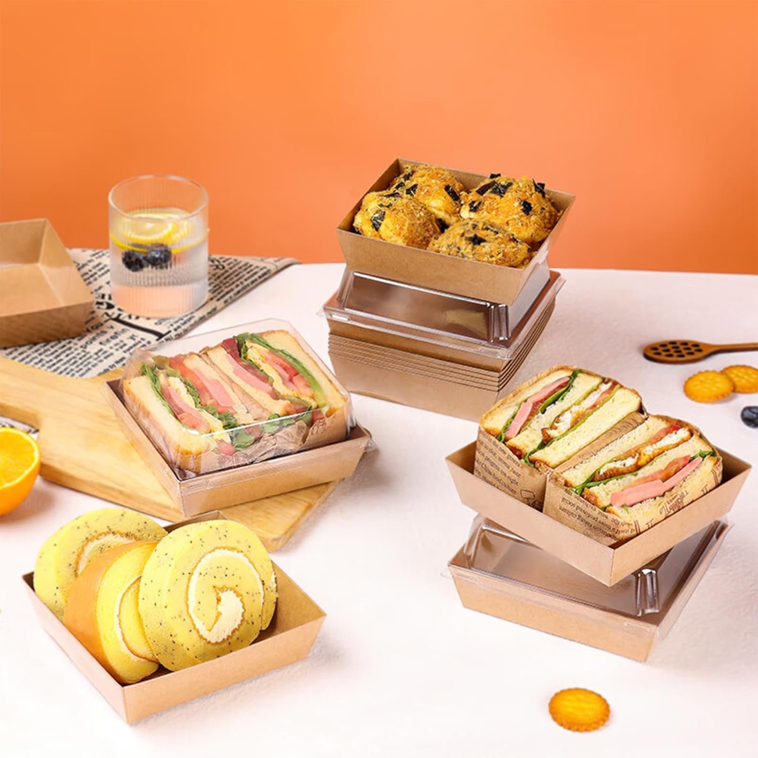 Boîtes de Charcuterie en Vrac, 100 Packs avec Couvercles Transparents, 5 Inch Kraft To Go, Contenants à Desserts Jetables en Brun pour Sandwich, Cookie, Tranche de Gâteau, Logo Personnalisé, Fabricant, Vente en Gros avec 500 Autocollants, Corde en Jute.