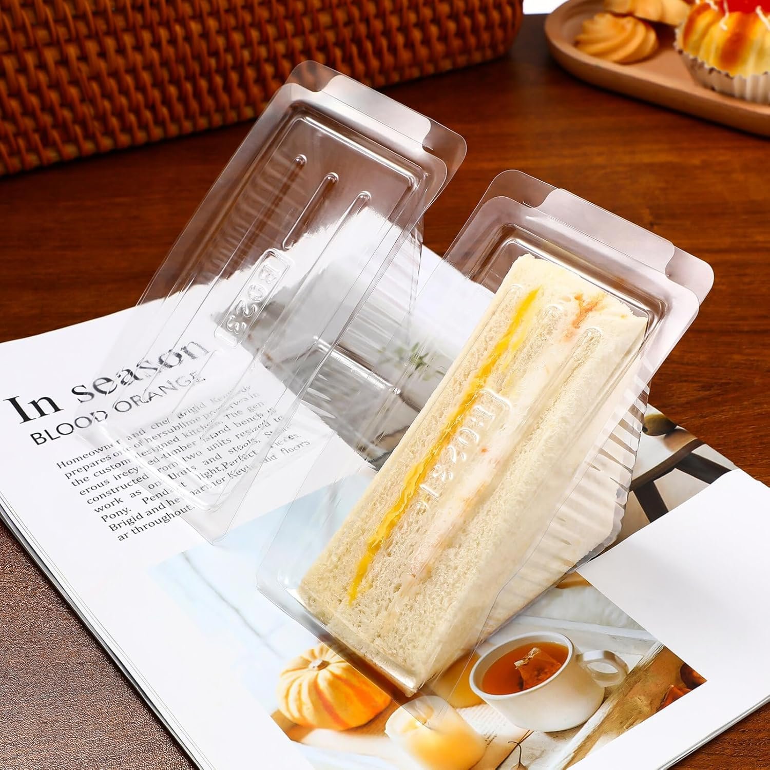 Boîte à sandwich triangulaire transparente 50PCS en plastique, grossiste pour contenant de gâteau, fabricant de solutions d'emballage jetables.