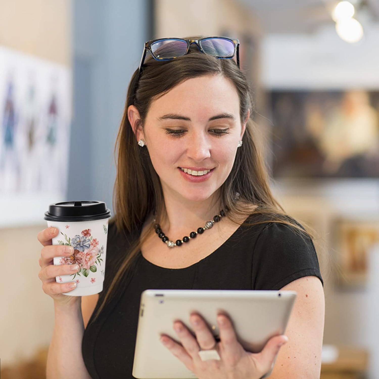 Grossiste en Vrac, Gobelets à Café Jetables 12 Oz avec 100 Couvercles, Cups pour Boissons Chaudes Isolées, Personnalisation de Logo pour Réceptions de Mariage et Café Glacé.