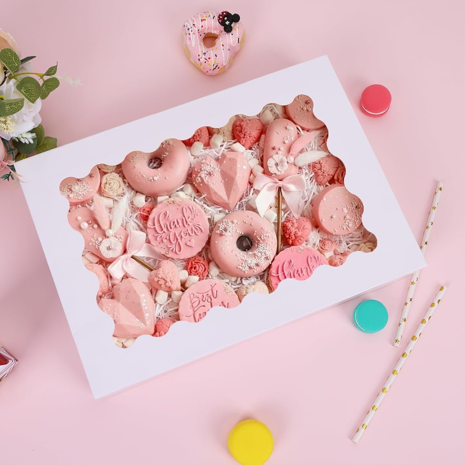 Grossiste en Vrac Boîtes à Pâtisseries 24 pcs 14x10x2,5 pouces avec fenêtre pour Fraises Chocolatées, Beignets, Tartes, Muffins et Pâtisseries - Logo Personnalisé, Fabricant.