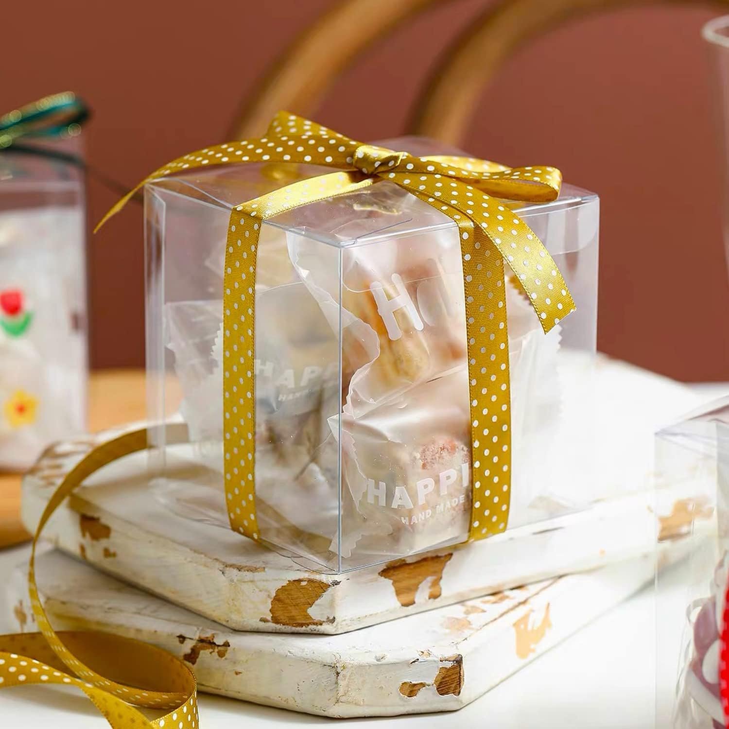 Box transparente en vrac 30 PCS 4 x 4 x 4 pouces, fournisseur de boîtes cadeaux en plastique pour événements tels que mariage, anniversaire, Pâques, fête des mères et des pères, personnalisation de logo disponible.