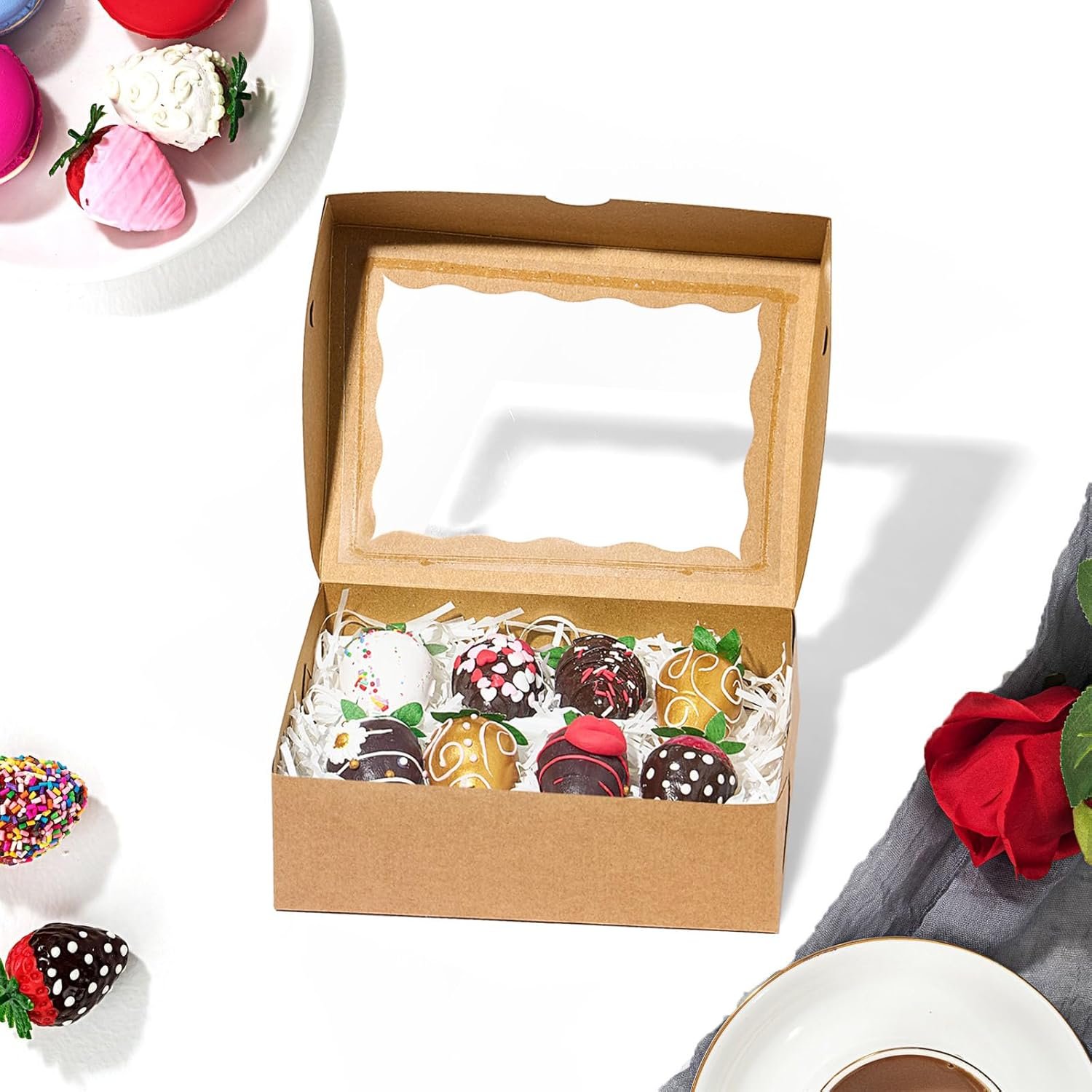 Boîtes à pâtisserie en carton marron de 8 pièces avec fenêtre, 8x6x2,5 pouces, parfaites pour la vente en gros de chocolat, fraises, macarons, truffes, oreillettes, cookies et donuts. OEM, fournisseur fiable, idéal pour les célébrations de différentes fêtes.