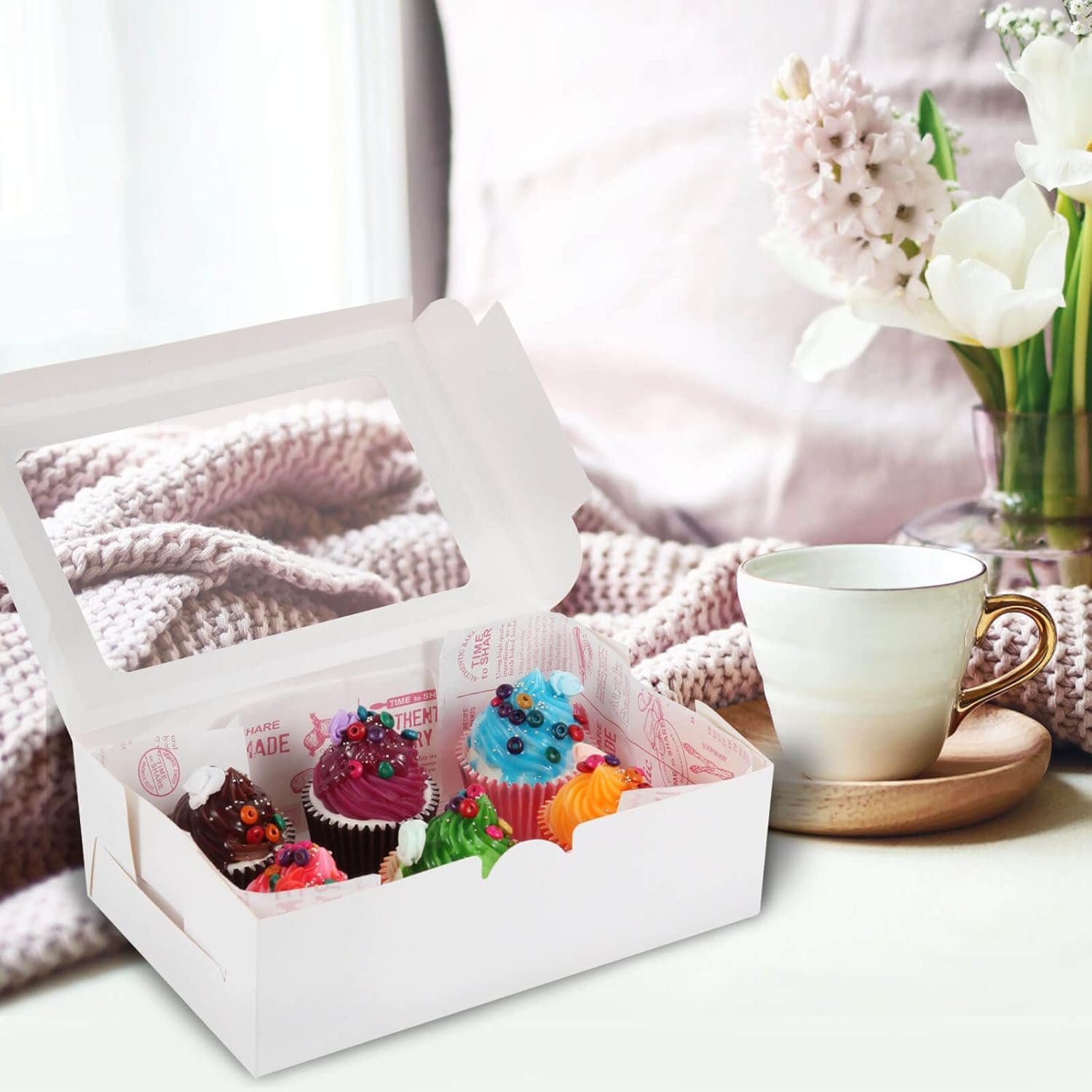 Boîte à pâtisserie blanche 50 pièces avec fenêtre, 9x6x3 pouces, vente en gros, idéale pour l'emballage de gâteaux et de desserts, logo personnalisé pour anniversaire, fournisseur de qualité. Boîte à pâtisserie blanche 50 pièces avec fenêtre, 9x6x3 pouces, vente en gros, idéale pour l'emballage de gâteaux et de desserts, logo personnalisé pour anniversaire, fournisseur de qualité.