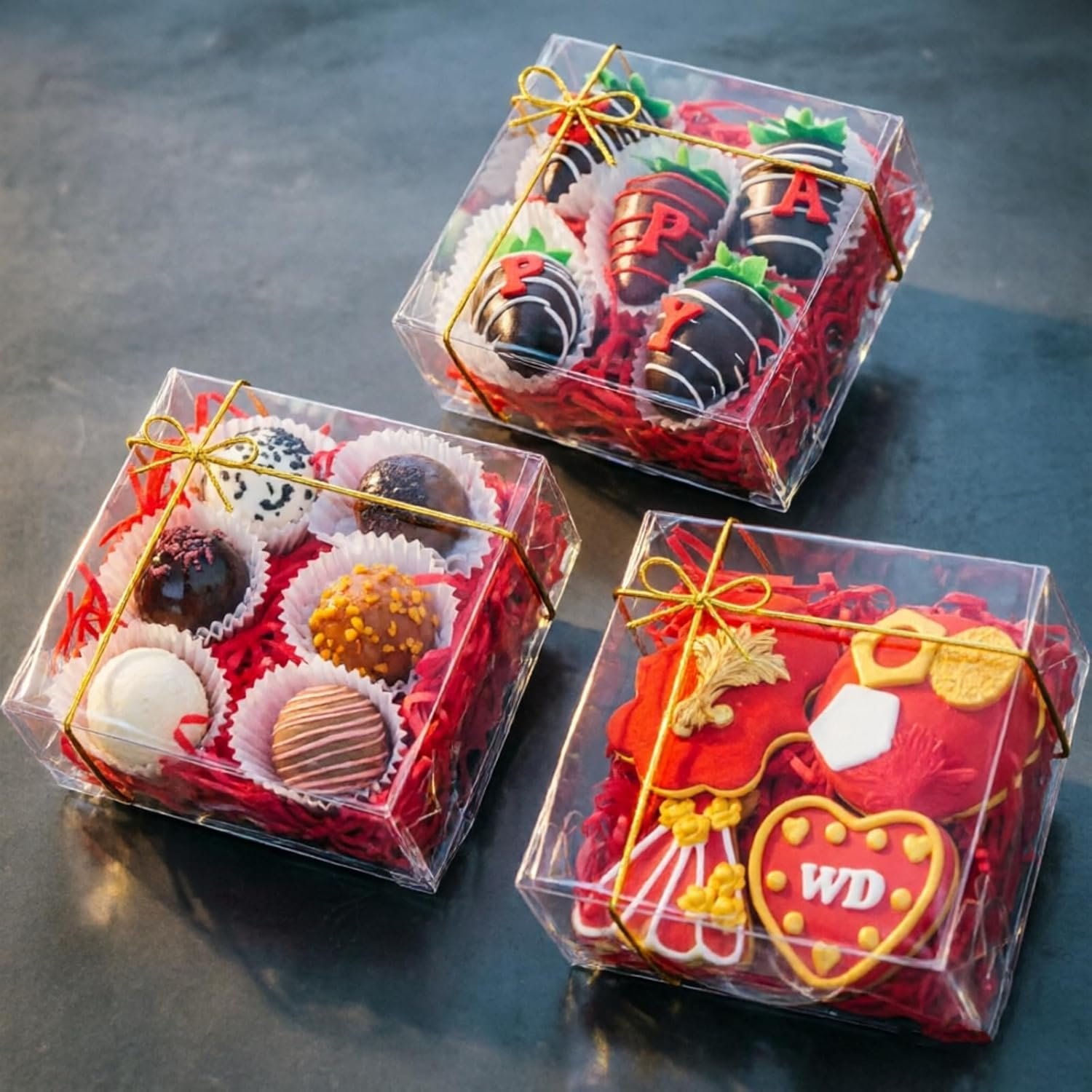 Grossiste en Vrac, 25Pack de Boîtes à Pâtisserie Transparentes 5x5x2 pouces pour Chocolats, Mini Gâteaux, Cookies, Macarons, Tartes et Brownies, Fournisseur d'Emballages Personnalisés.