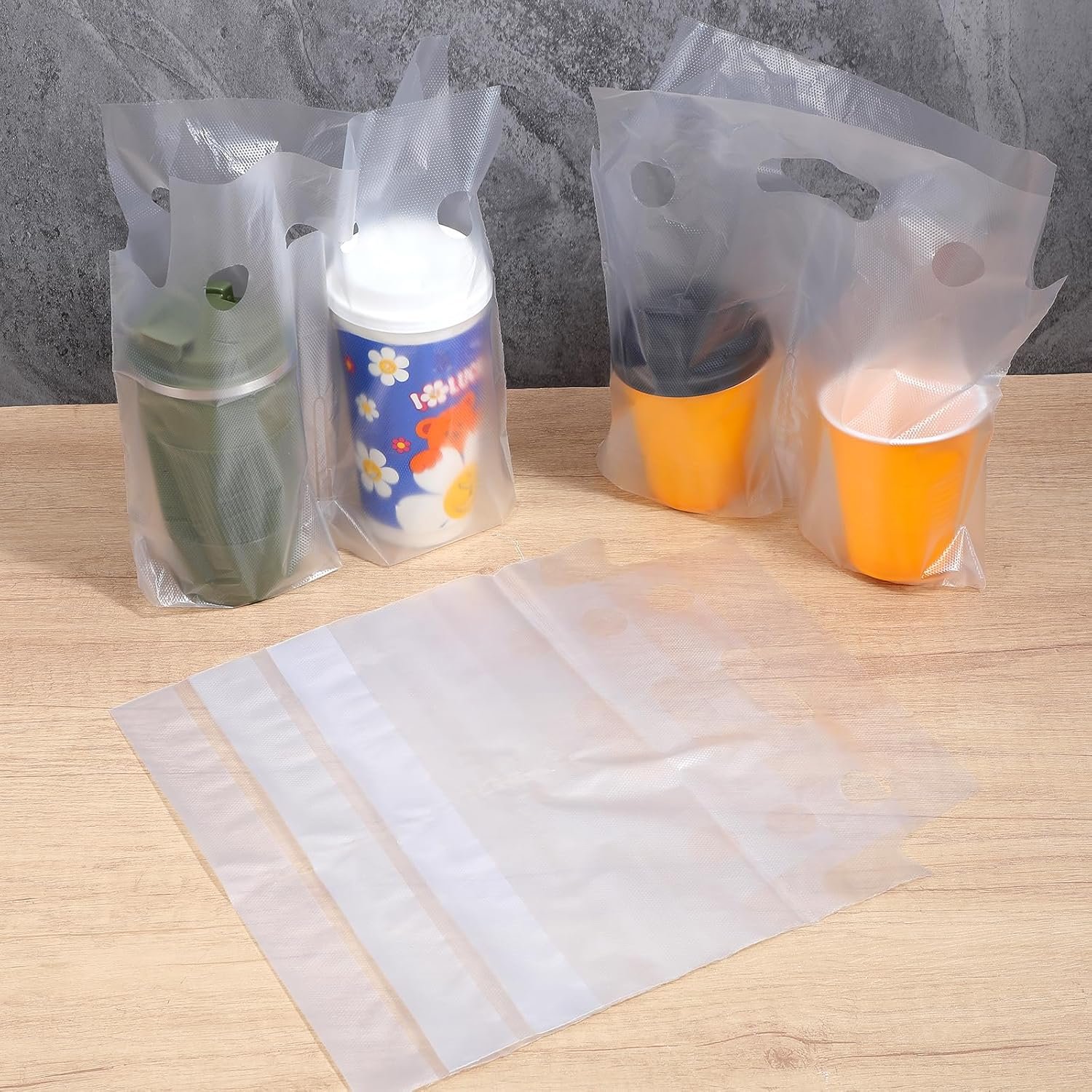 Grossiste de porte-gobelets en plastique 500 unités pour boissons, logo personnalisé, fabricant de sacs à boissons pour café, jus, soda (12,2 Grossiste de porte-gobelets en plastique 500 unités pour boissons, logo personnalisé, fabricant de sacs à boissons pour café, jus, soda (12,2