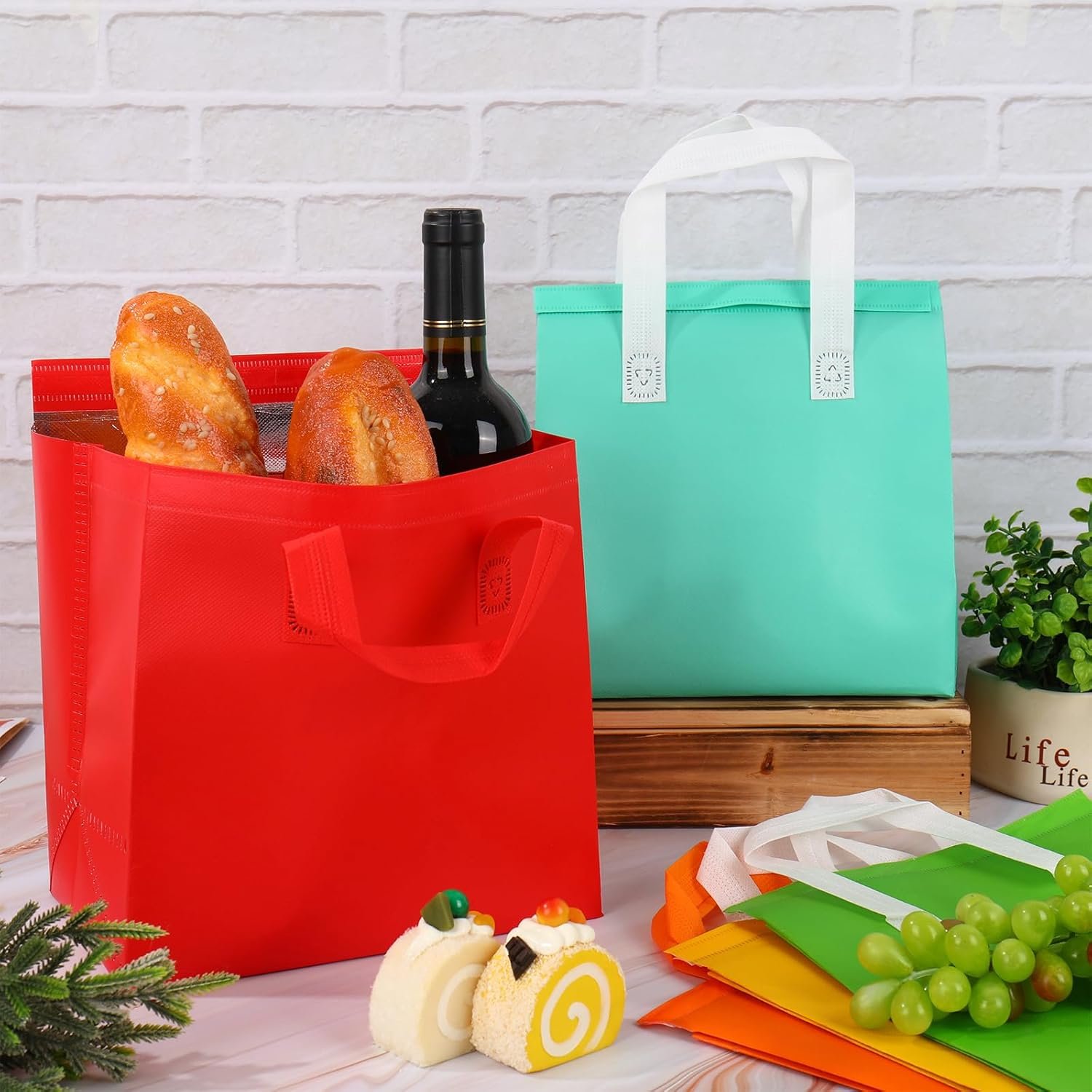 Grossiste sacs réutilisables isolés de 18 pièces pour livraison de nourriture, logo personnalisé, solution thermique pour boissons chaudes et froides, fournisseur de qualité, vente en gros de contenants pour repas.