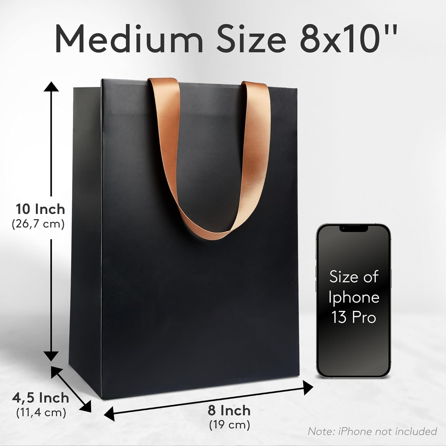 Grossiste de sacs-cadeaux noirs de luxe 6 pièces avec marqueurs métalliques pour personnalisation et papier de soie, taille moyenne 8x10″, mat et résistant. Fournisseur avec poignées en satin doré, ensemble de sacs d'anniversaire pour hommes et femmes, logo personnalisé.