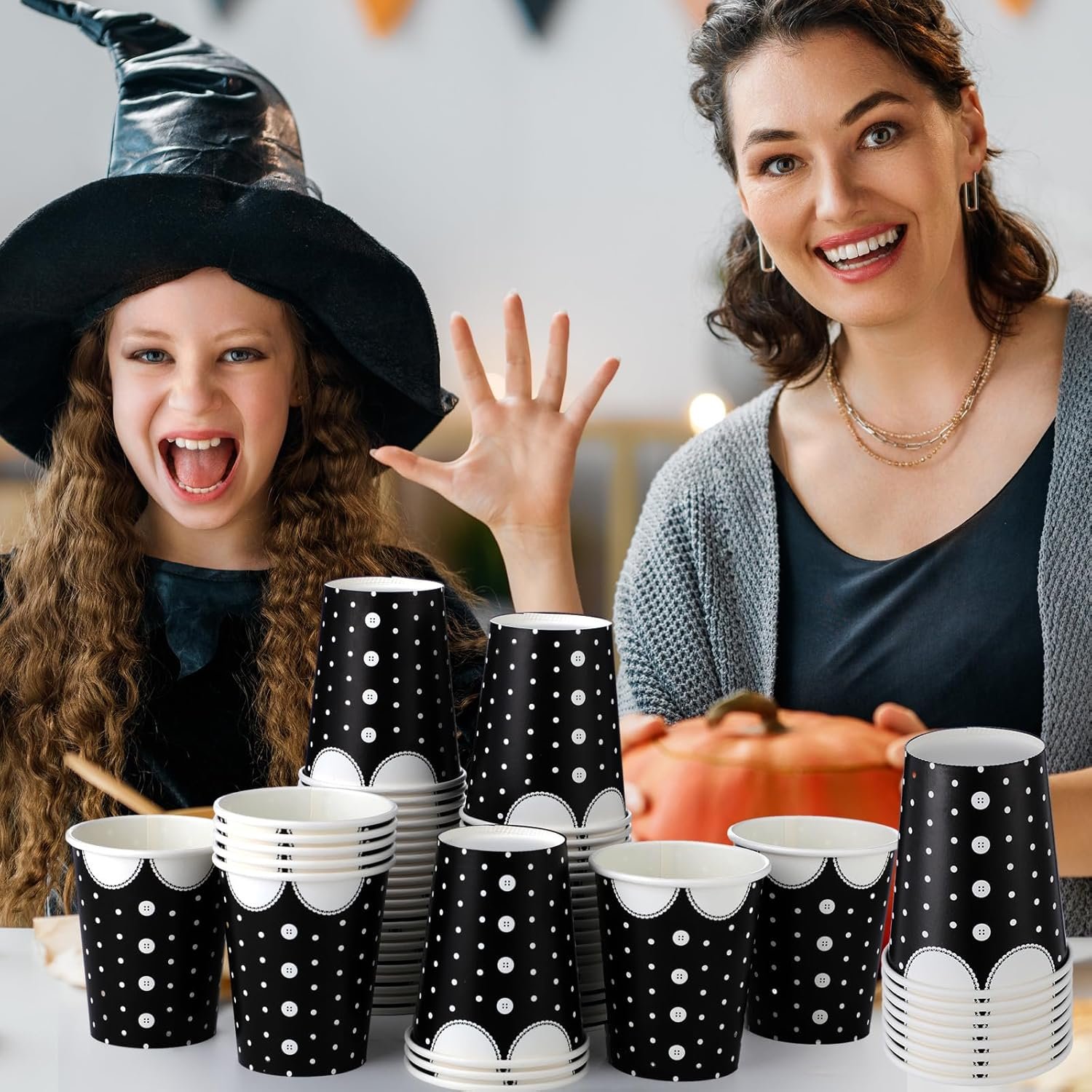 Grossiste gobelets en papier gothiques de 9 oz pour fête d'anniversaire et Halloween, Logo Personnalisé pour des décorations de thématique gothique, Vente en Gros de 150 pièces.
