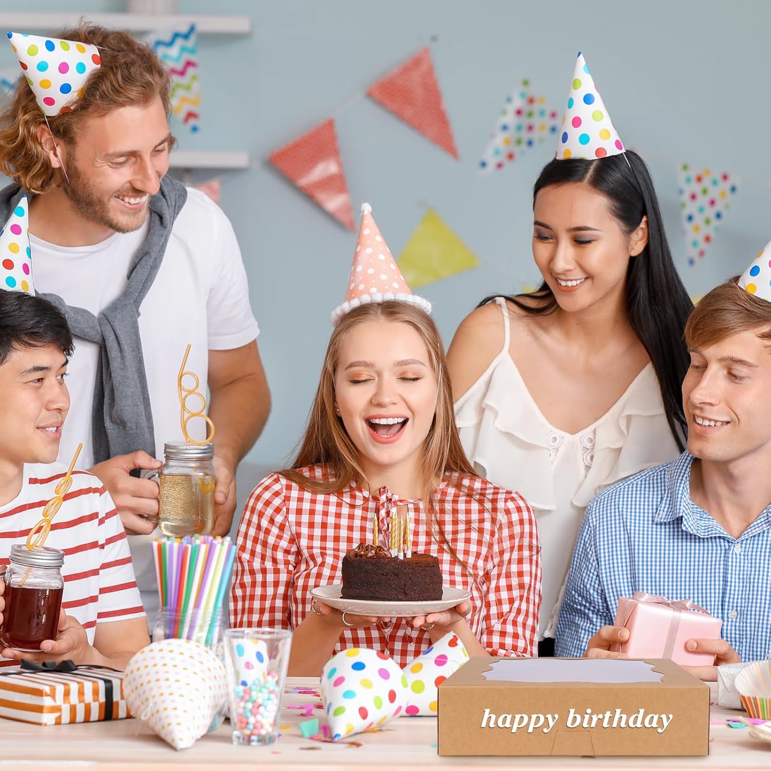 Grossiste de boîtes à tarte 12x12x3 pouces, autocollantes marron avec fenêtre pour pâtisseries, cookies, gâteaux, douceurs, donuts, muffins avec logo personnalisé, fabriquées par notre fournisseur. Grossiste de boîtes à tarte 12x12x3 pouces, autocollantes marron avec fenêtre pour pâtisseries, cookies, gâteaux, douceurs, donuts, muffins avec logo personnalisé, fabriquées par notre fournisseur.