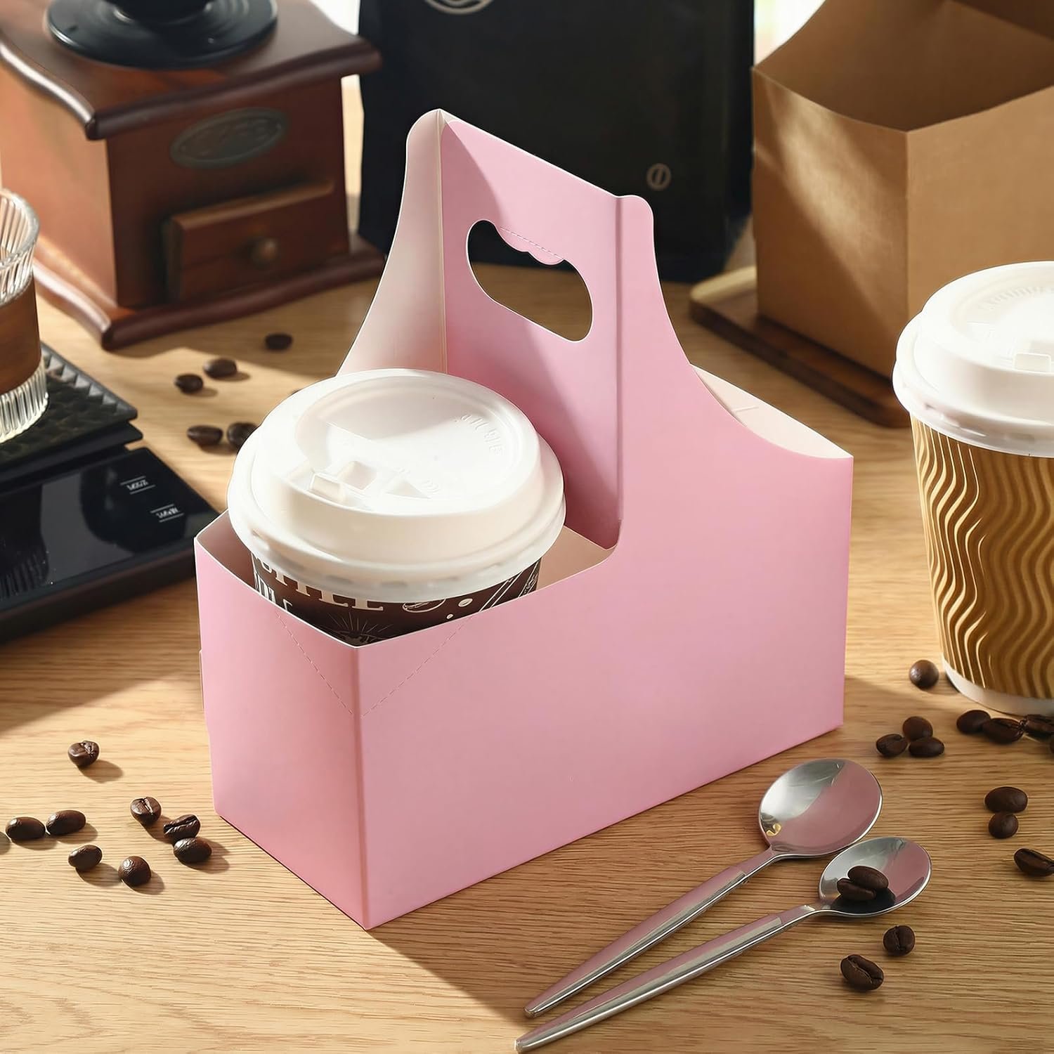 Grossiste porte-gobelets en papier rose 60 pièces 2 tasses avec poignées, 7.87 x 3.07 x 6.77 pouces, solution de livraison de café pour restaurant, OEM, fabricant de porte-boissons en vrac.