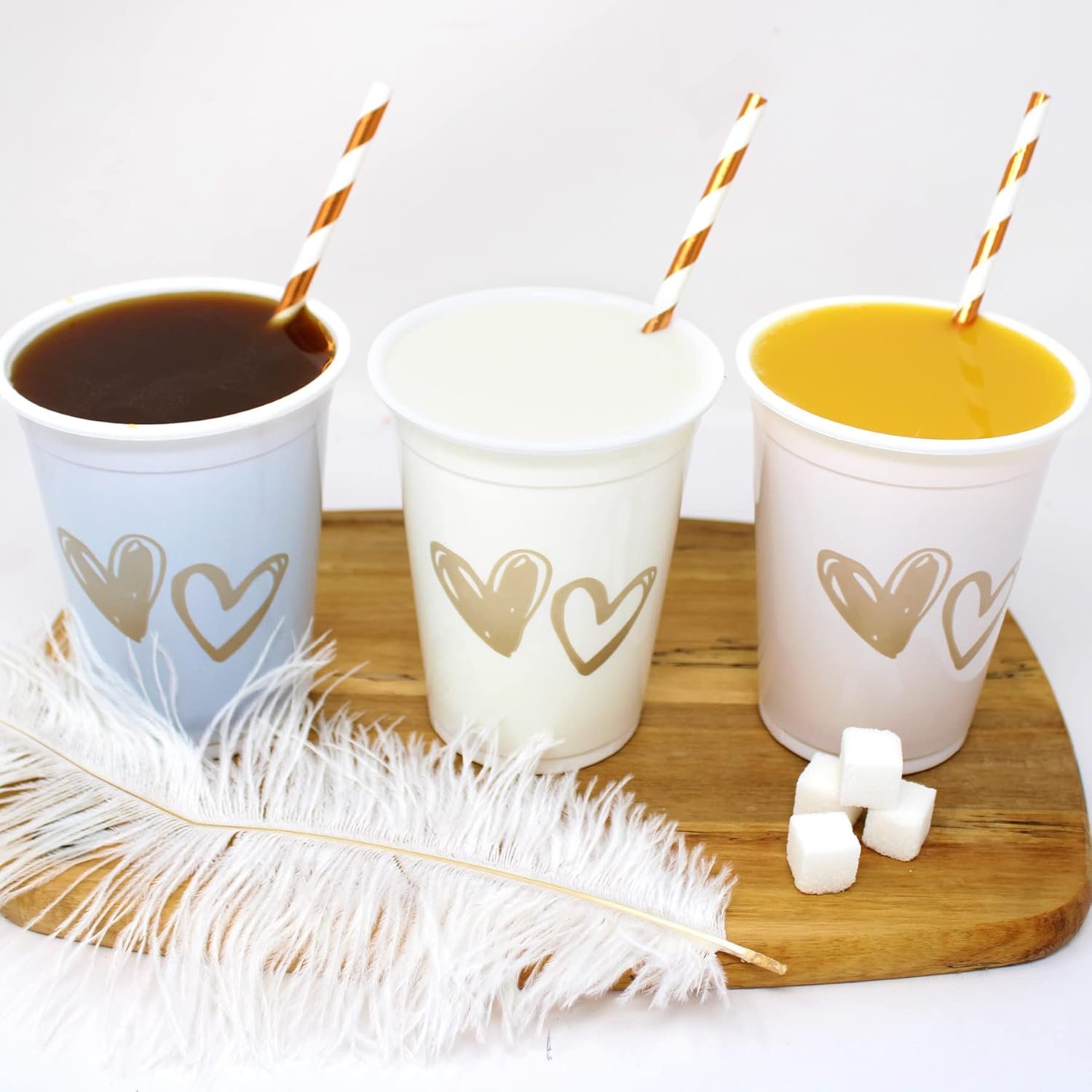 Grossiste en Vrac, 50 gobelets jetables pour mariage de 16 oz, Fabricant de gobelets en plastique élégants pour réception de mariage, fête de fiançailles, et enterrement de vie de jeune fille, Logo Personnalisé pour célébrations romantiques.