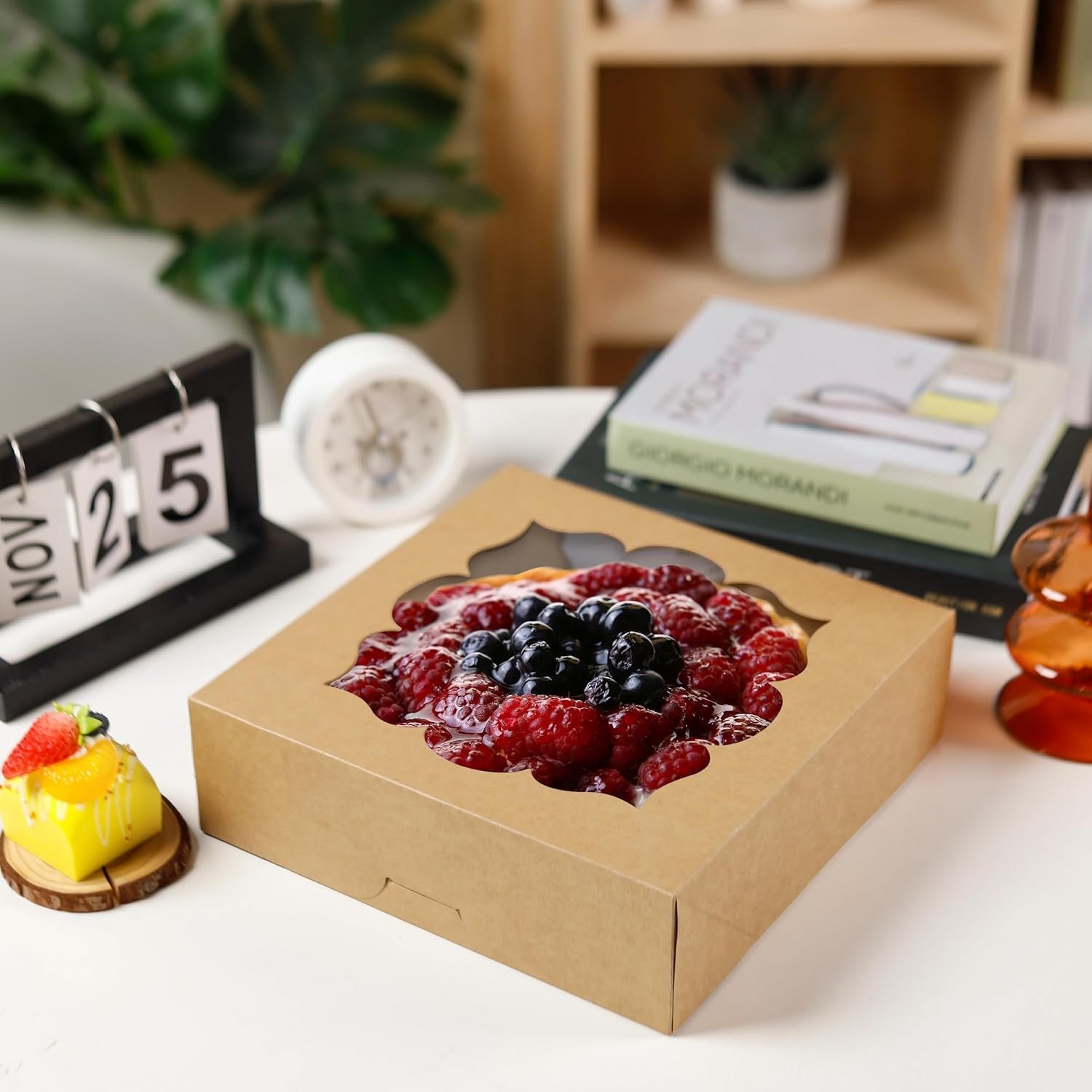Boîte à tarte 20 pièces 10x10x3 pouces, vente en gros, idéale pour les desserts, avec fenêtre pour tartes, cheesecakes et fraises enrobées de chocolat, fournisseur de solutions d'emballage personnalisé, couleur marron.