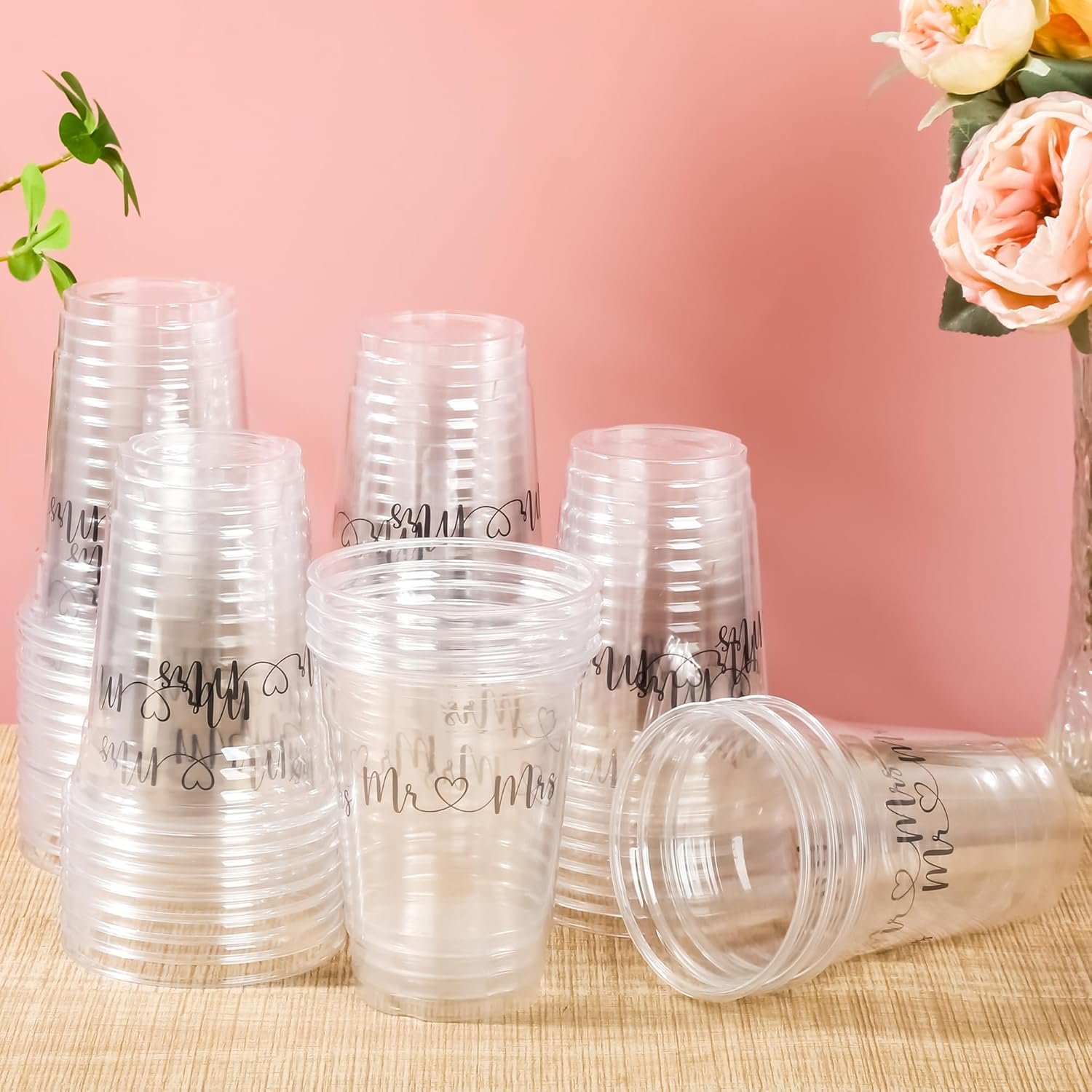 Grossiste gobelets en plastique 12oz transparent Mr et Mrs pour mariage, fête prénuptiale et anniversaire, logo personnalisé, 50 pièces, fabricant, vente en gros.
