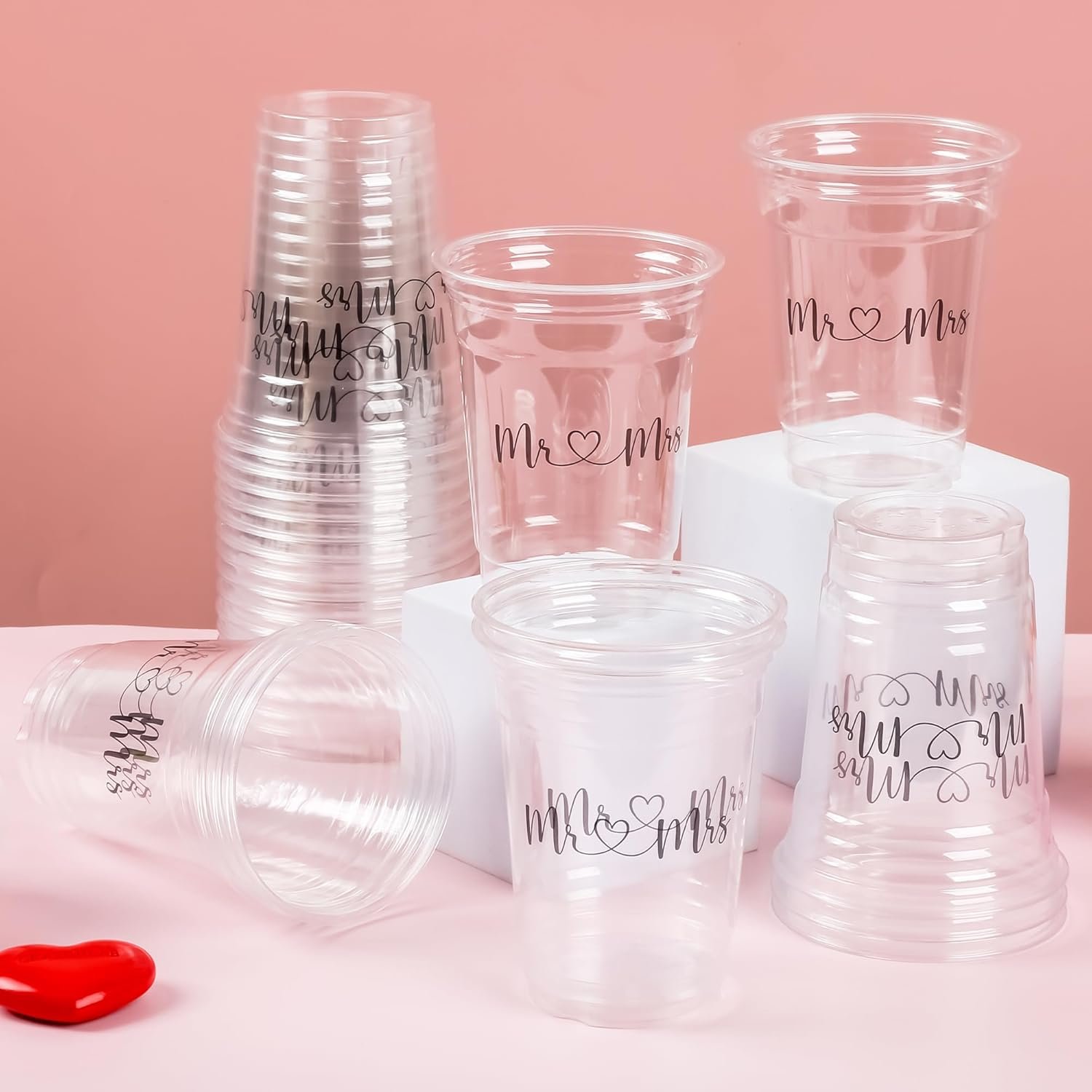 Grossiste gobelets en plastique 12oz transparent Mr et Mrs pour mariage, fête prénuptiale et anniversaire, logo personnalisé, 50 pièces, fabricant, vente en gros.