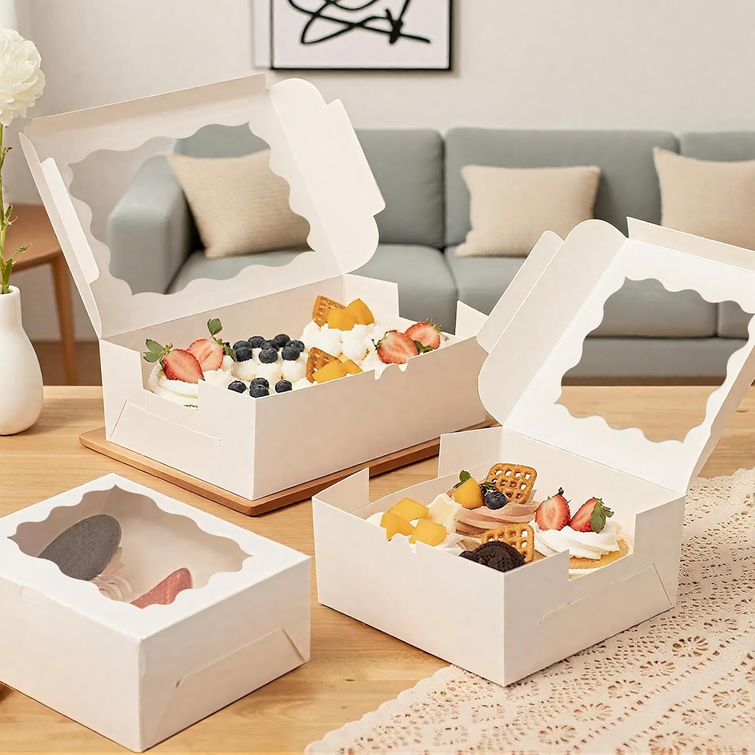 Boîtes à cookies blanches en gros, 30 pièces avec fenêtre 6x6x3 pouces, stickers personnalisés inclus, pour petites friandises, bonbons, desserts, et mini gâteaux, fournisseur de solutions OEM. Boîtes à cookies blanches en gros, 30 pièces avec fenêtre 6x6x3 pouces, stickers personnalisés inclus, pour petites friandises, bonbons, desserts, et mini gâteaux, fournisseur de solutions OEM.