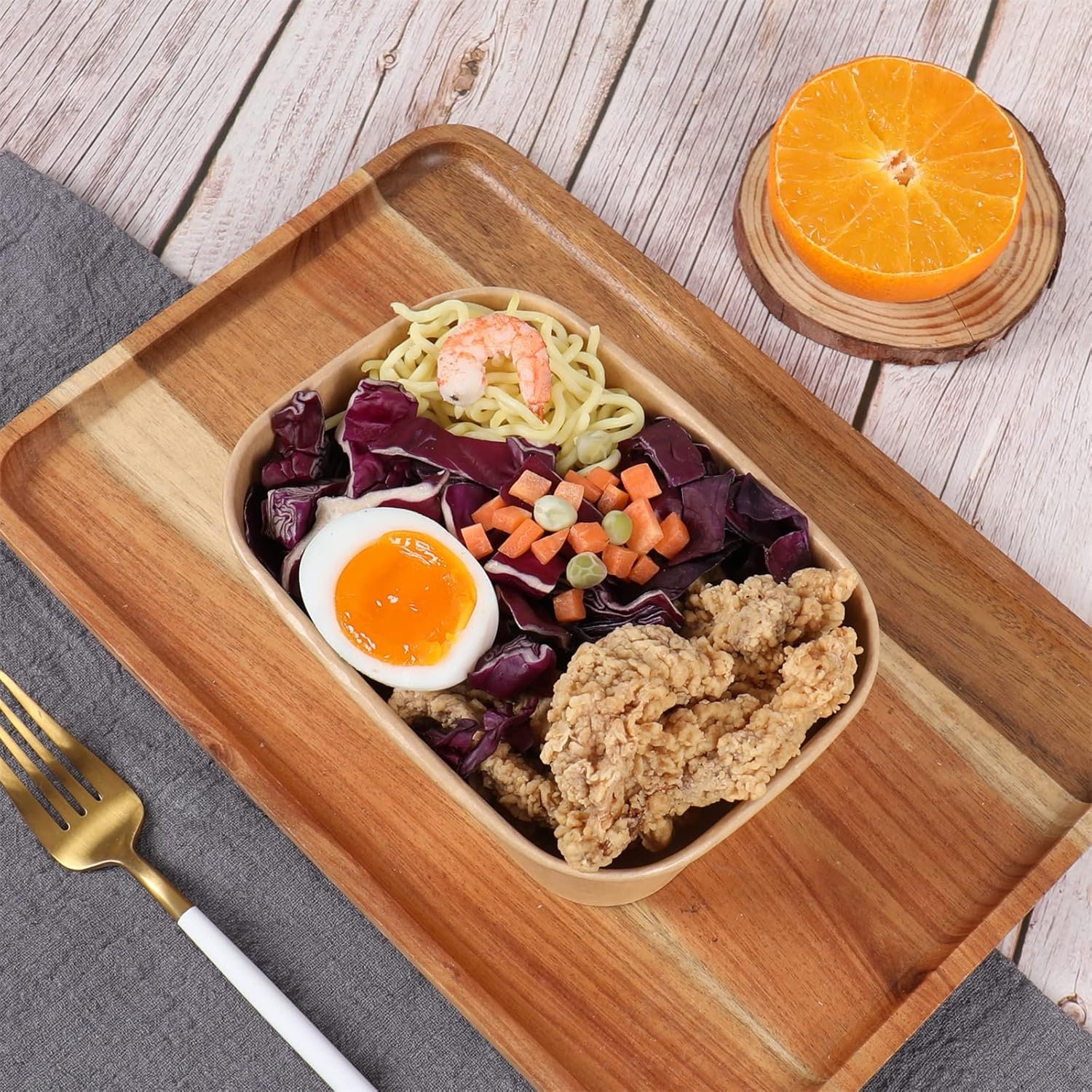 Grossiste de bols en papier Kraft jetables de 17 oz avec couvercles, fabricant de contenants rectangulaires pour soupes, vente en gros de 50 unités pour fêtes et collations.