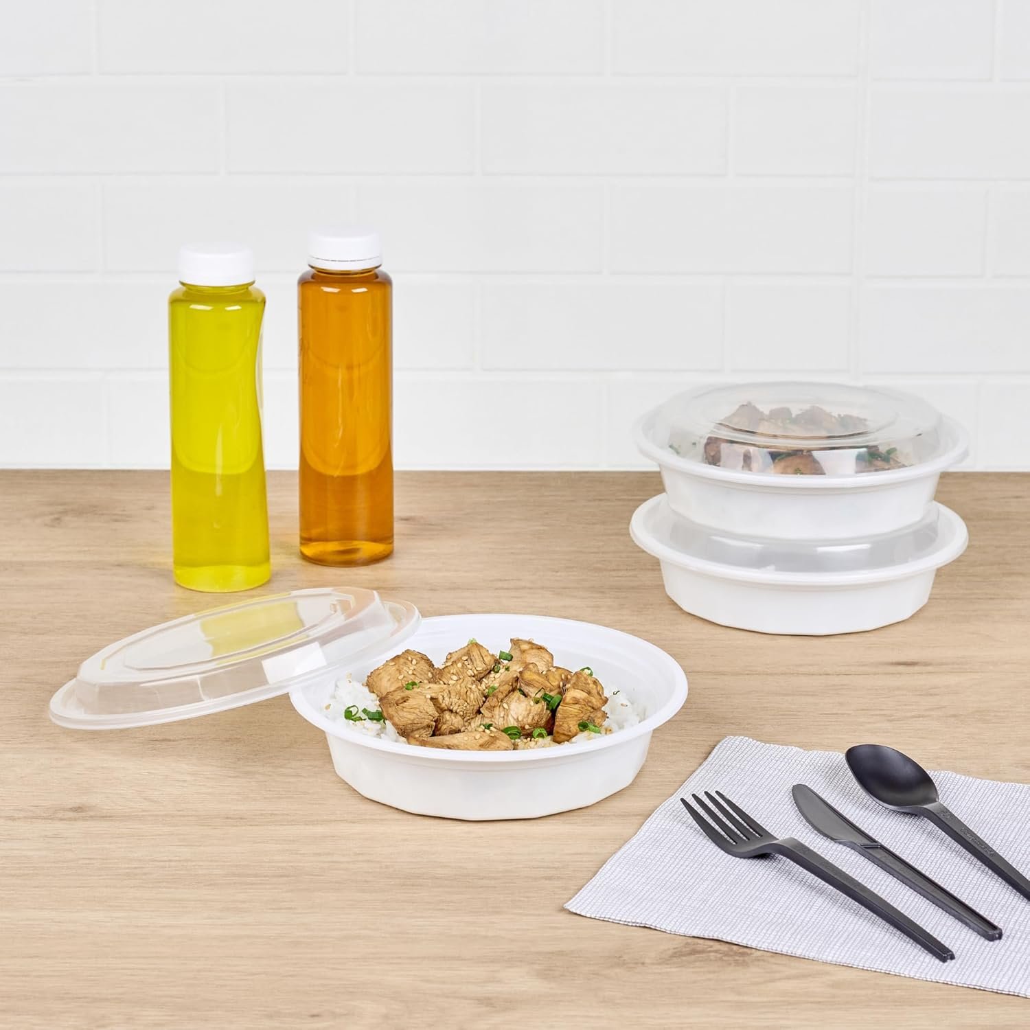 Grossiste Asporto 24 Onces Boîtes À Emporter Rondes, Contenants Alimentaires Microwavables 50 Unités, Logos Personnalisés Inclus, sans BPA, Fabrice de Vaisselle Jetable en Plastique Blanc