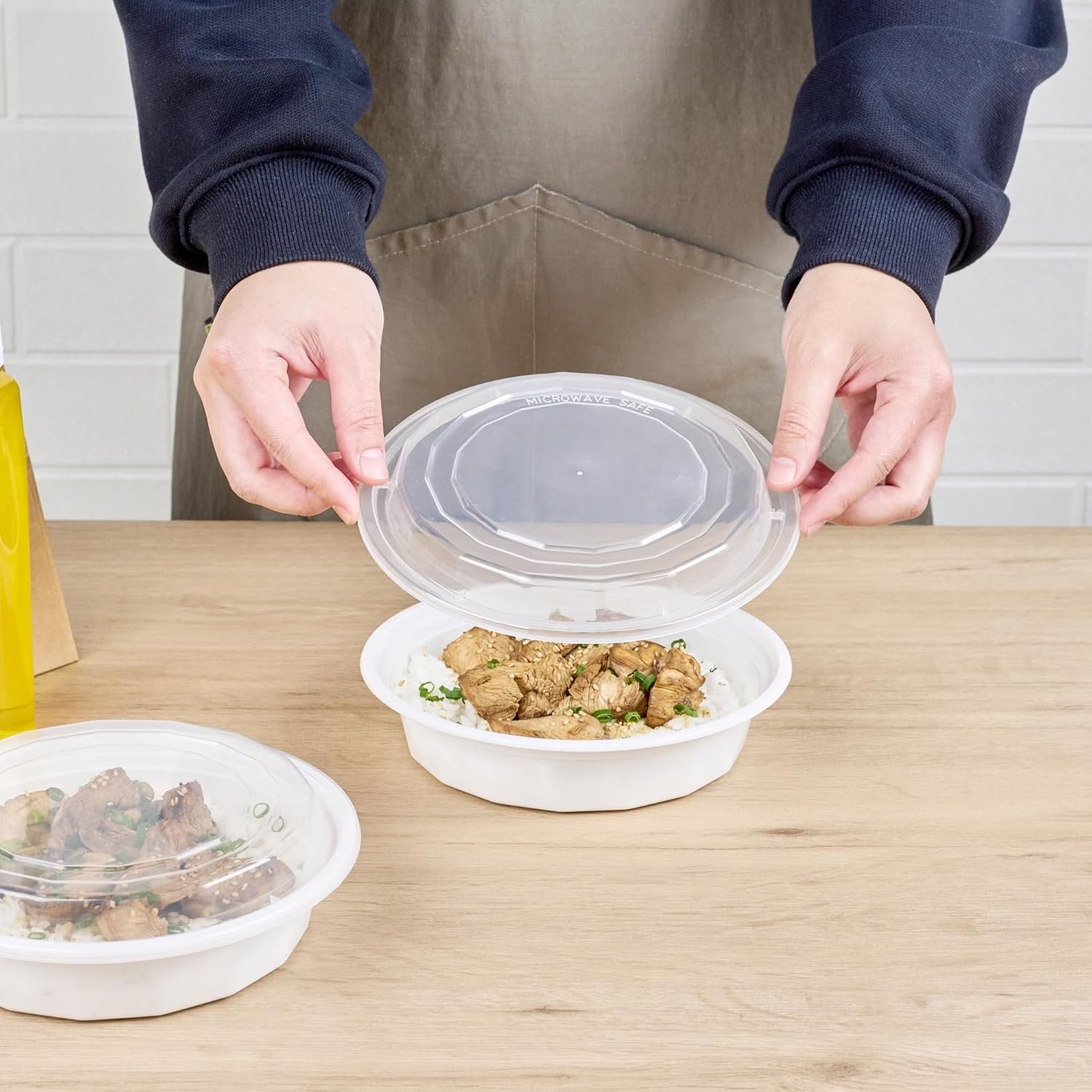 Grossiste Asporto 24 Onces Boîtes À Emporter Rondes, Contenants Alimentaires Microwavables 50 Unités, Logos Personnalisés Inclus, sans BPA, Fabrice de Vaisselle Jetable en Plastique Blanc