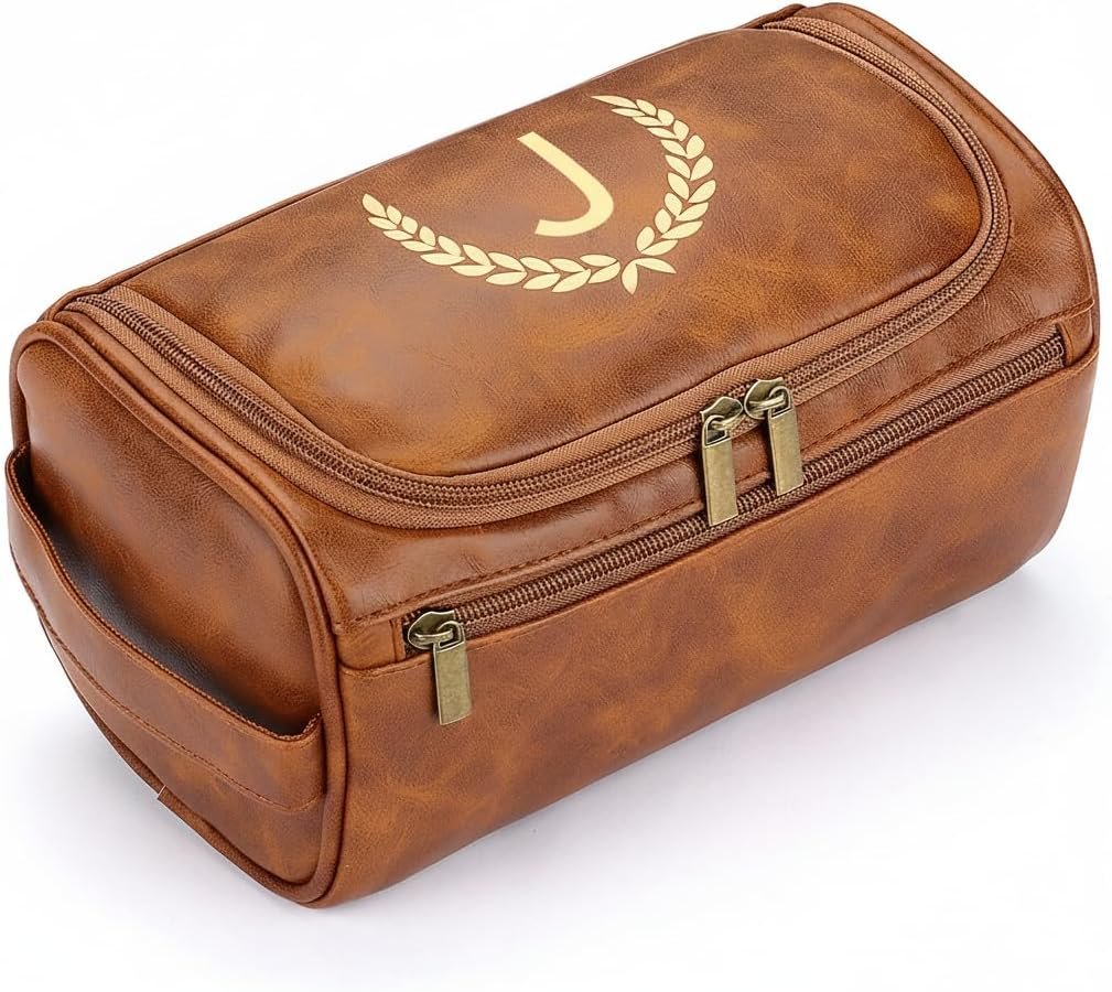 Toiletries Bag Personnalisé pour Hommes, Accessoires de Voyage Essentiels En Vrac, Logo Personnalisé, Fabricant Offre pour Cadeaux d'Anniversaire (J, Marron Clair)