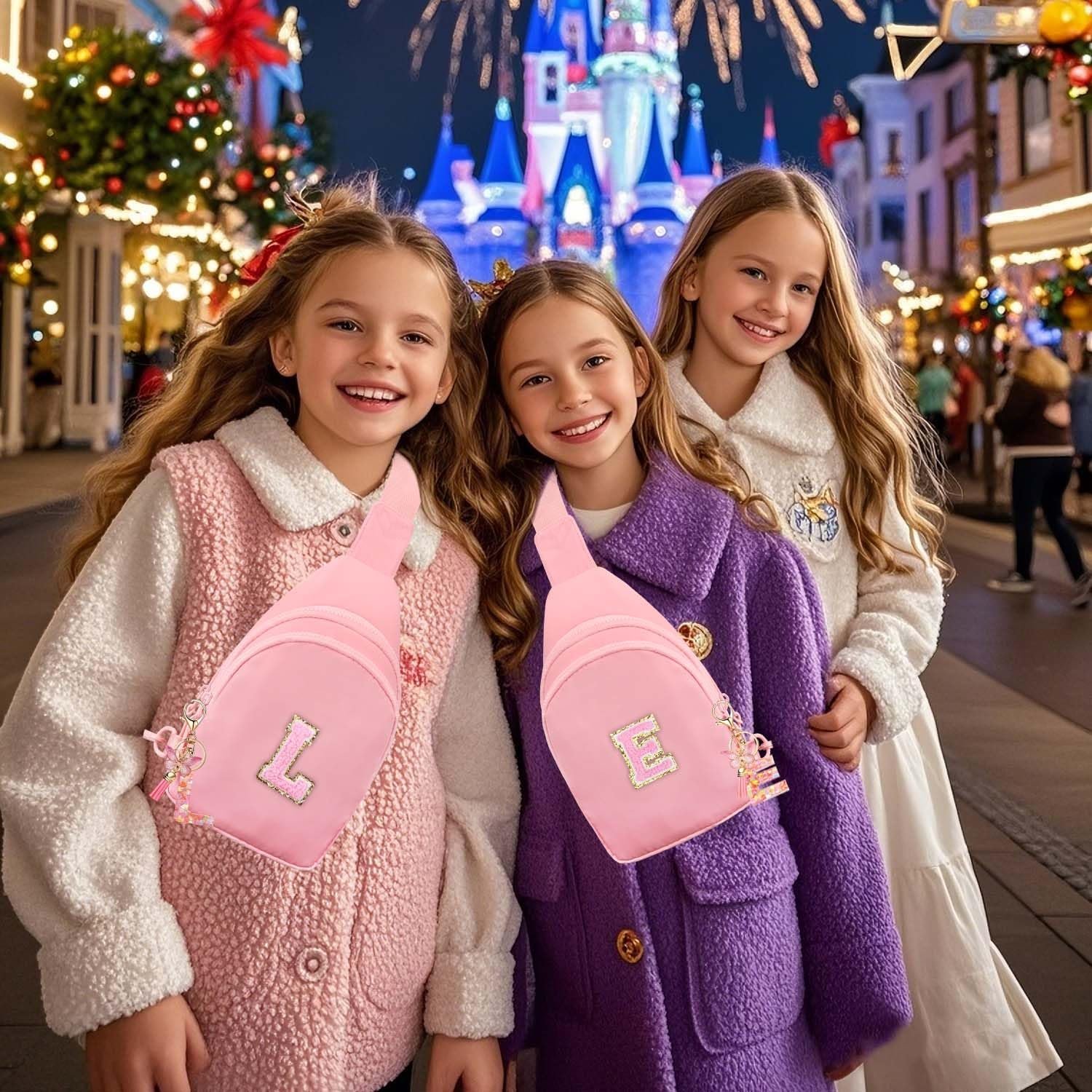 Grossiste Sac Banane Personnalisé avec Patch Initial pour Filles et Femmes - Sac à Bandoulière Fashion Pratique pour Voyage - Fabricant d'Accessoires Tendance.