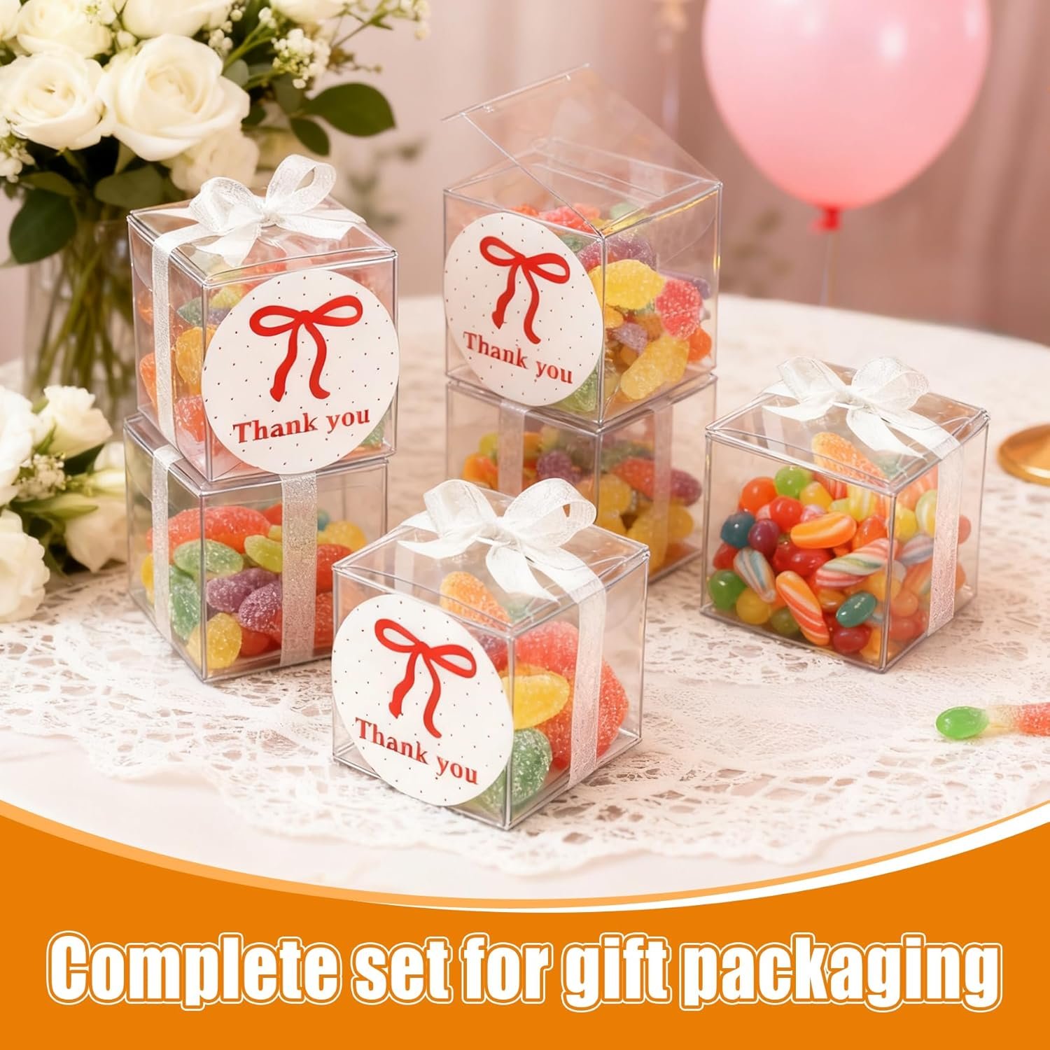 Grossiste Boîtes à Faveurs Transparentes 2x2x2 avec Rubans et Autocollants Merci, Boîtes en Plastique pour Macarons, Bonbons, Idéales pour Mariage, Baby Shower, Anniversaire, Logo Personnalisé, Fabricant de Produits en Vrac Grossiste Boîtes à Faveurs Transparentes 2x2x2 avec Rubans et Autocollants Merci, Boîtes en Plastique pour Macarons, Bonbons, Idéales pour Mariage, Baby Shower, Anniversaire, Logo Personnalisé, Fabricant de Produits en Vrac