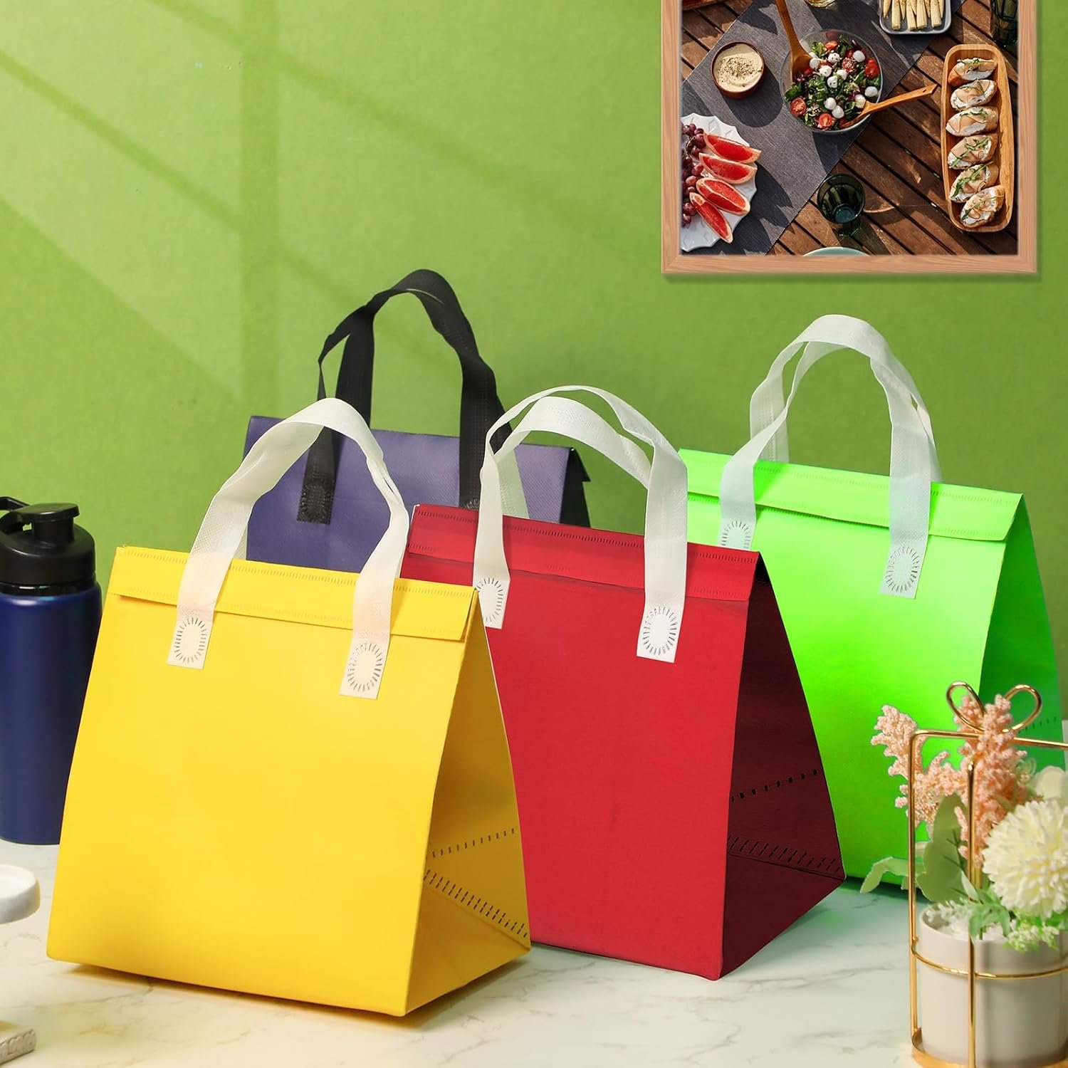 Grossiste sacs isothermes en vrac 150 pièces 9,5 x 9,5 x 6 pouces pour le transport de nourriture, fournitures de café, thé chaud et boissons froides, avec possibilité de logo personnalisé. Fournisseur de sacs jetables pour livraison de pizza et courses.