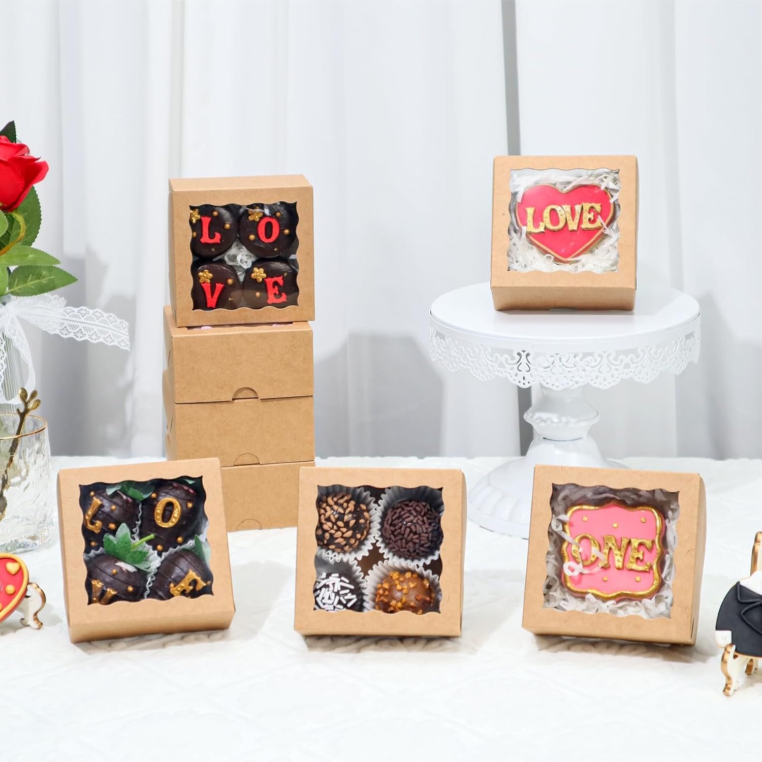 Boîtes à pâtisserie brunes de 50 unités, 4x4x2 pouces - Vente en gros d'emballages alimentaires pour cookies, truffes et cadeaux de mariage, avec logo personnalisé - Fabricant d'options polyvalentes pour gâteaux, tartes et rouleaux à la cannelle. Boîtes à pâtisserie brunes de 50 unités, 4x4x2 pouces - Vente en gros d'emballages alimentaires pour cookies, truffes et cadeaux de mariage, avec logo personnalisé - Fabricant d'options polyvalentes pour gâteaux, tartes et rouleaux à la cannelle.