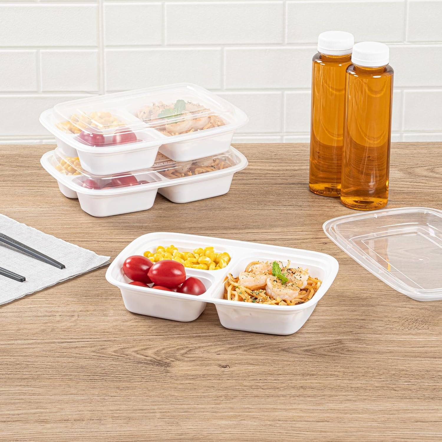 Grossiste Boîtes à emporter compartimentées de 26 onces, 50 contenants alimentaires en plastique blanc, 3 compartiments, avec couvercles en plastique clair, sans BPA, pour préparation de repas, Fabricant en gros, Logo Personnalisé.