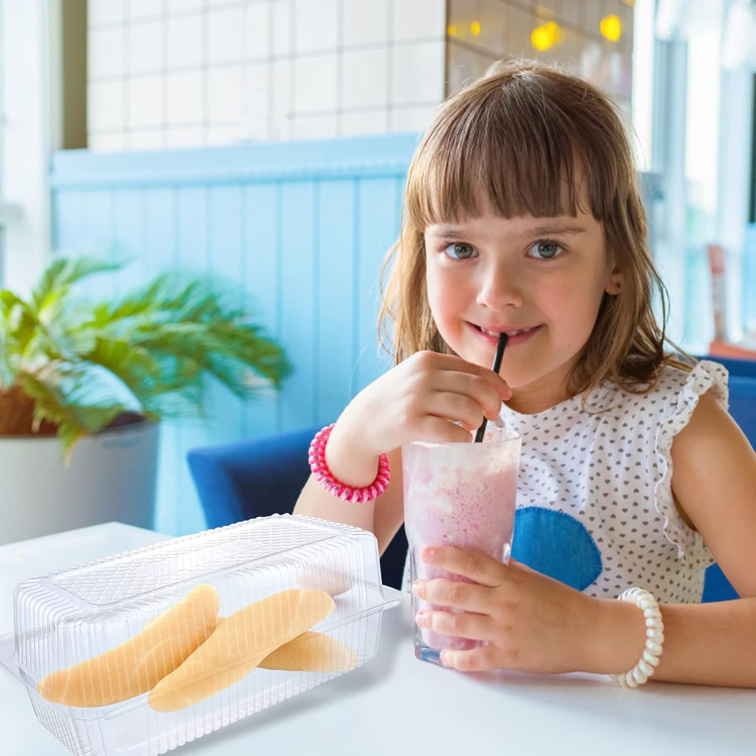 Grossiste en contenant plastique transparent, boîte à hot dog avec couvercle hinged, 50 pièces, taille 9,06 x 4,92 x 3,15“, fournisseur pour takeout restaurant, logo personnalisé. Grossiste en contenant plastique transparent, boîte à hot dog avec couvercle hinged, 50 pièces, taille 9,06 x 4,92 x 3,15“, fournisseur pour takeout restaurant, logo personnalisé.