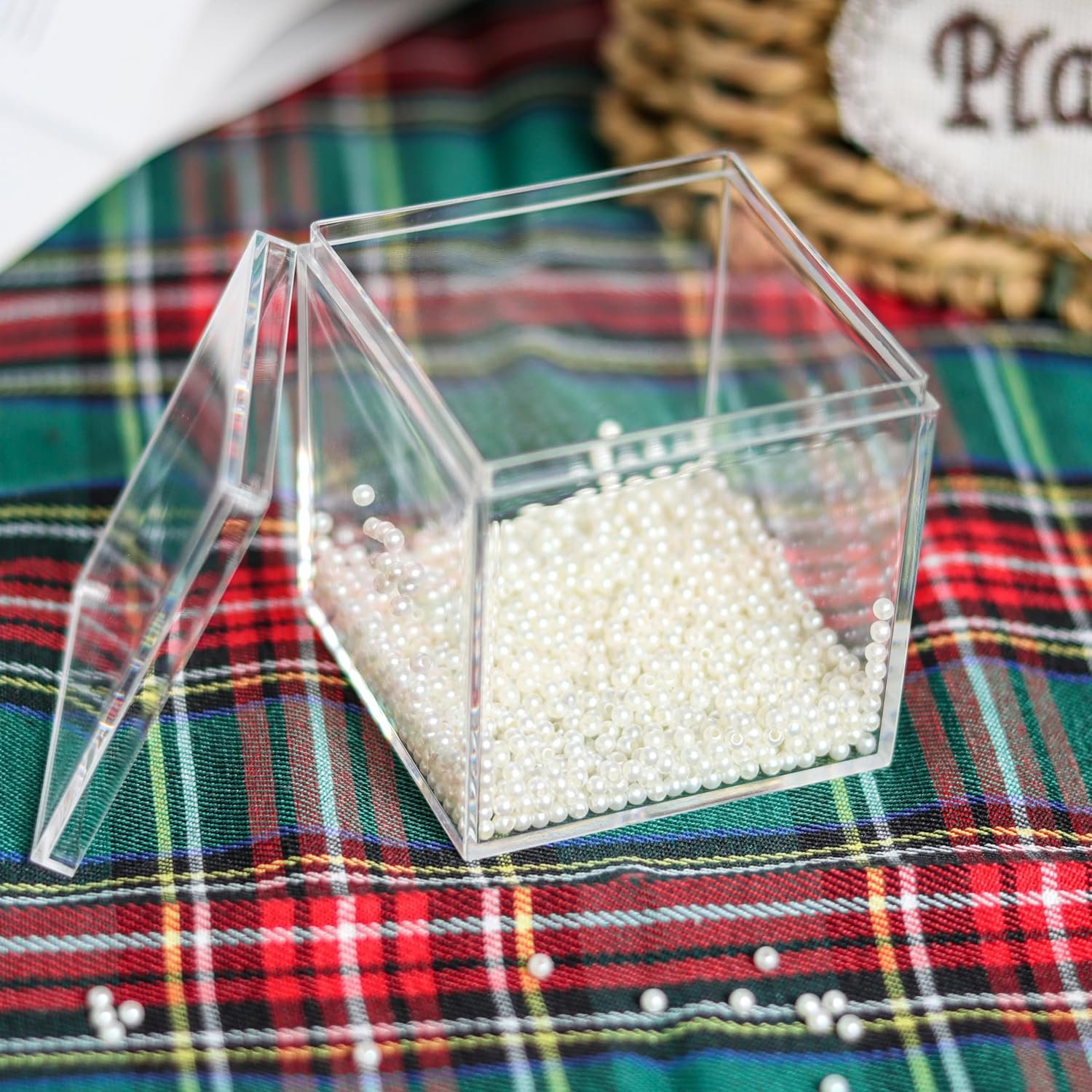 Grossiste Boîtes de Rangement Acryliques Transparentes avec Couvercles, 30 Pack 2,2” Cube, Fabricant pour Bijoux, Bonbons, Artisanat, Vente en Gros