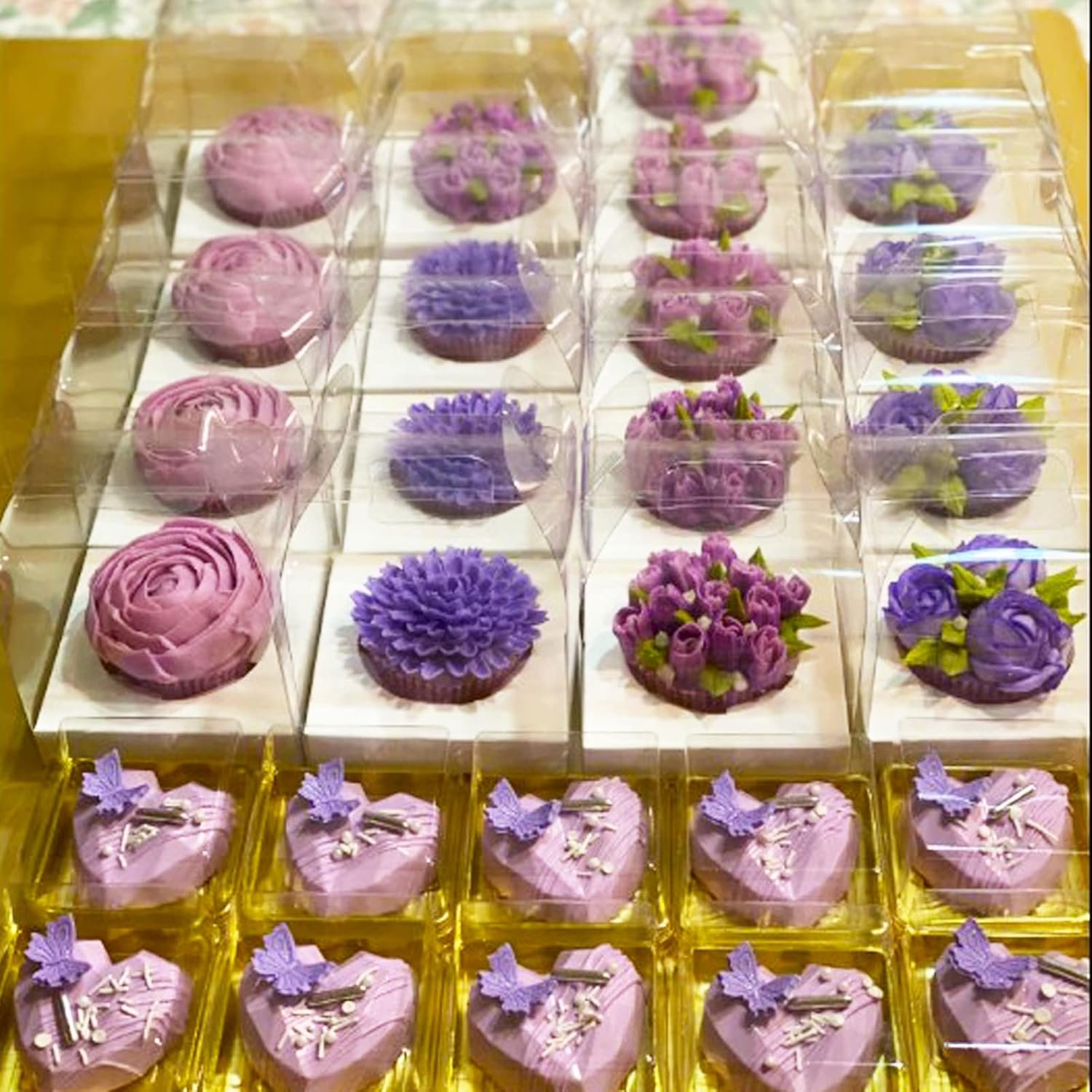 Grossiste en Vrac de 30 Conteneurs à Cupcake Individuels, Boîtes Claires avec Poignée et Inserts, Logo PersonnaliséAchetez auprès d'un Fabricant. Grossiste en Vrac de 30 Conteneurs à Cupcake Individuels, Boîtes Claires avec Poignée et Inserts, Logo PersonnaliséAchetez auprès d'un Fabricant.