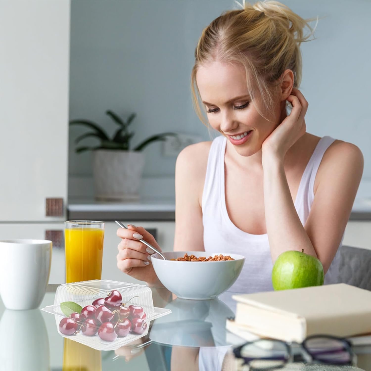 Grossiste Conteners alimentaires toxiques en plastique transparents, Logo Personnalisé, conteneurs à emporter carrés avec couvercles pour salade, pâtes, hamburger 5.3 x 4.7 x 2.8 in, Fournisseur en Vrac.