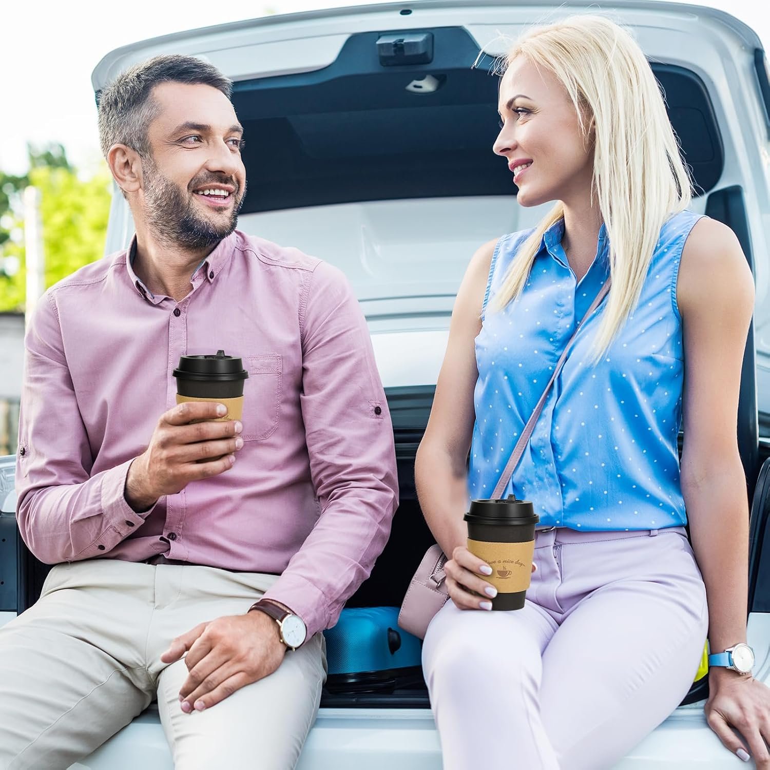 Grossiste Gobelets en papier de 12 oz pour boissons chaudes avec couvercles, manchons et bâtonnets de mélange, Logo Personnalisé pour fêtes et pique-niques en vrac. Fabricant de gobelets jetables pour le voyage et les événements. Grossiste Gobelets en papier de 12 oz pour boissons chaudes avec couvercles, manchons et bâtonnets de mélange, Logo Personnalisé pour fêtes et pique-niques en vrac. Fabricant de gobelets jetables pour le voyage et les événements.